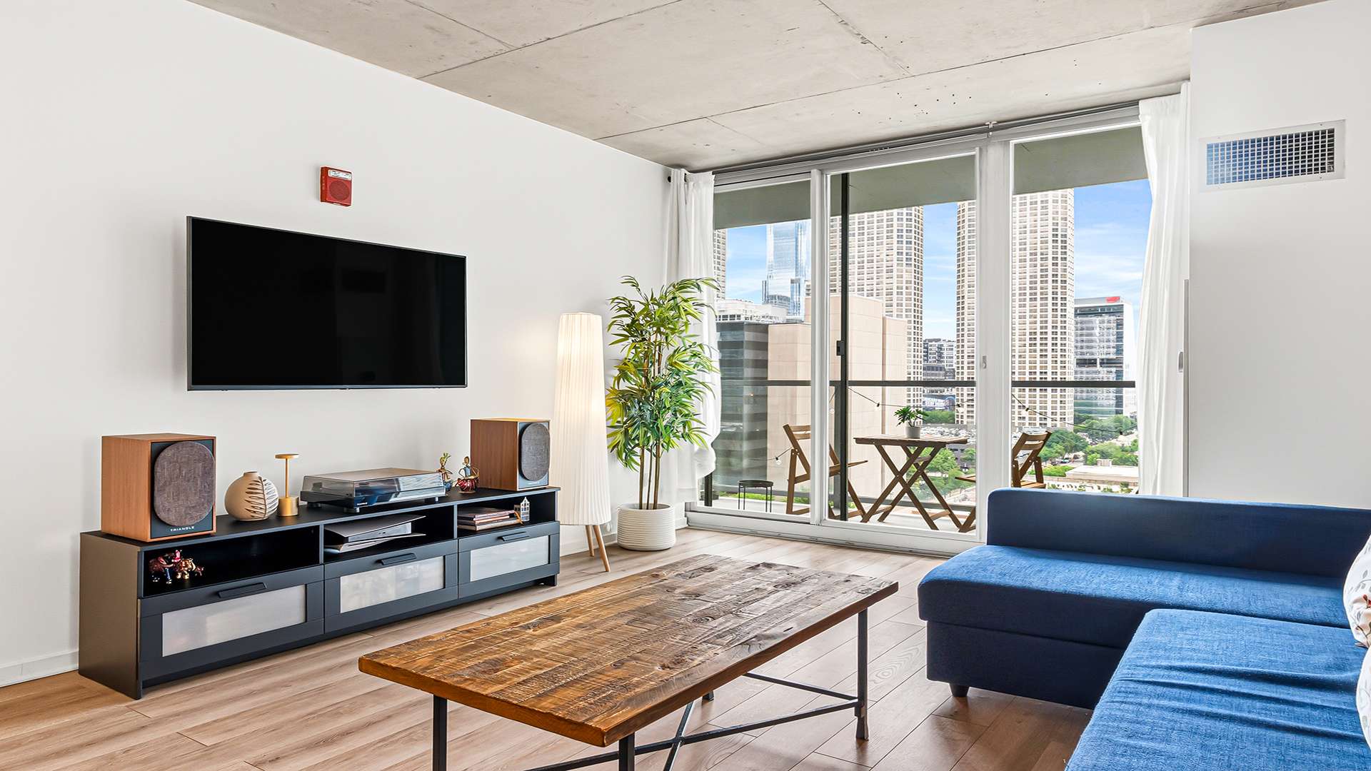 659 W Randolph ST #1016, Chicago, IL 60661