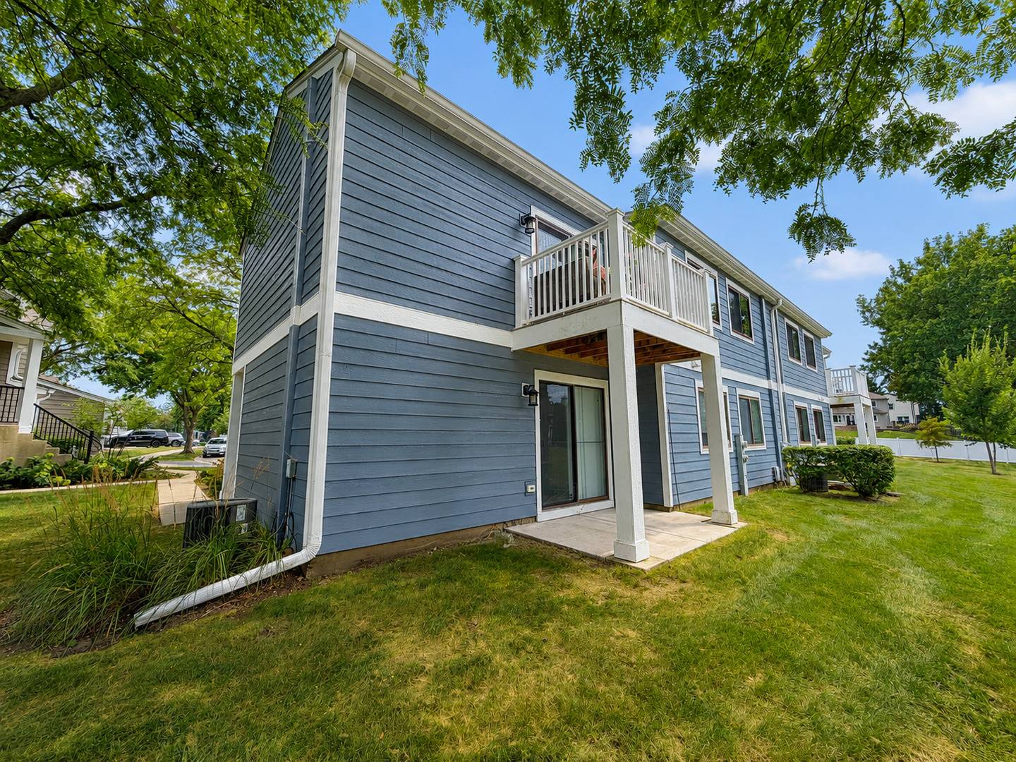 116 Manchester CT #916, Schaumburg, IL 60193