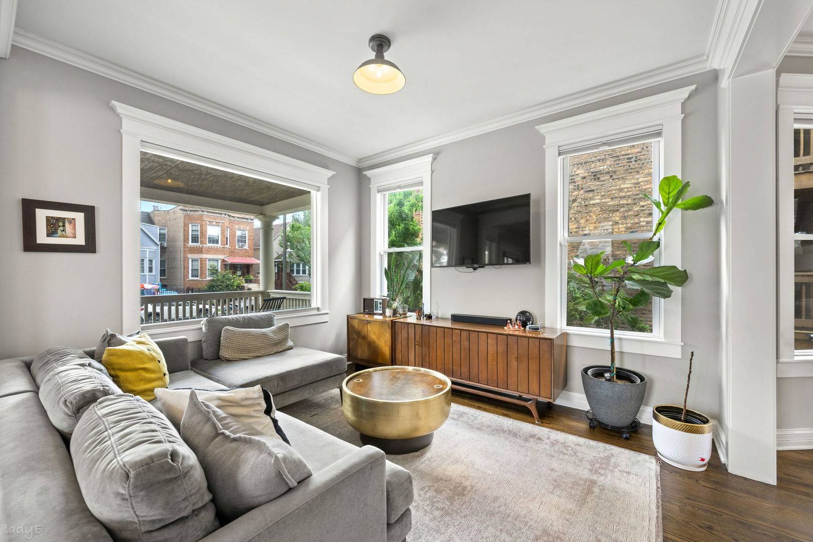 4028 N Central Park AVE, Chicago, IL 60618