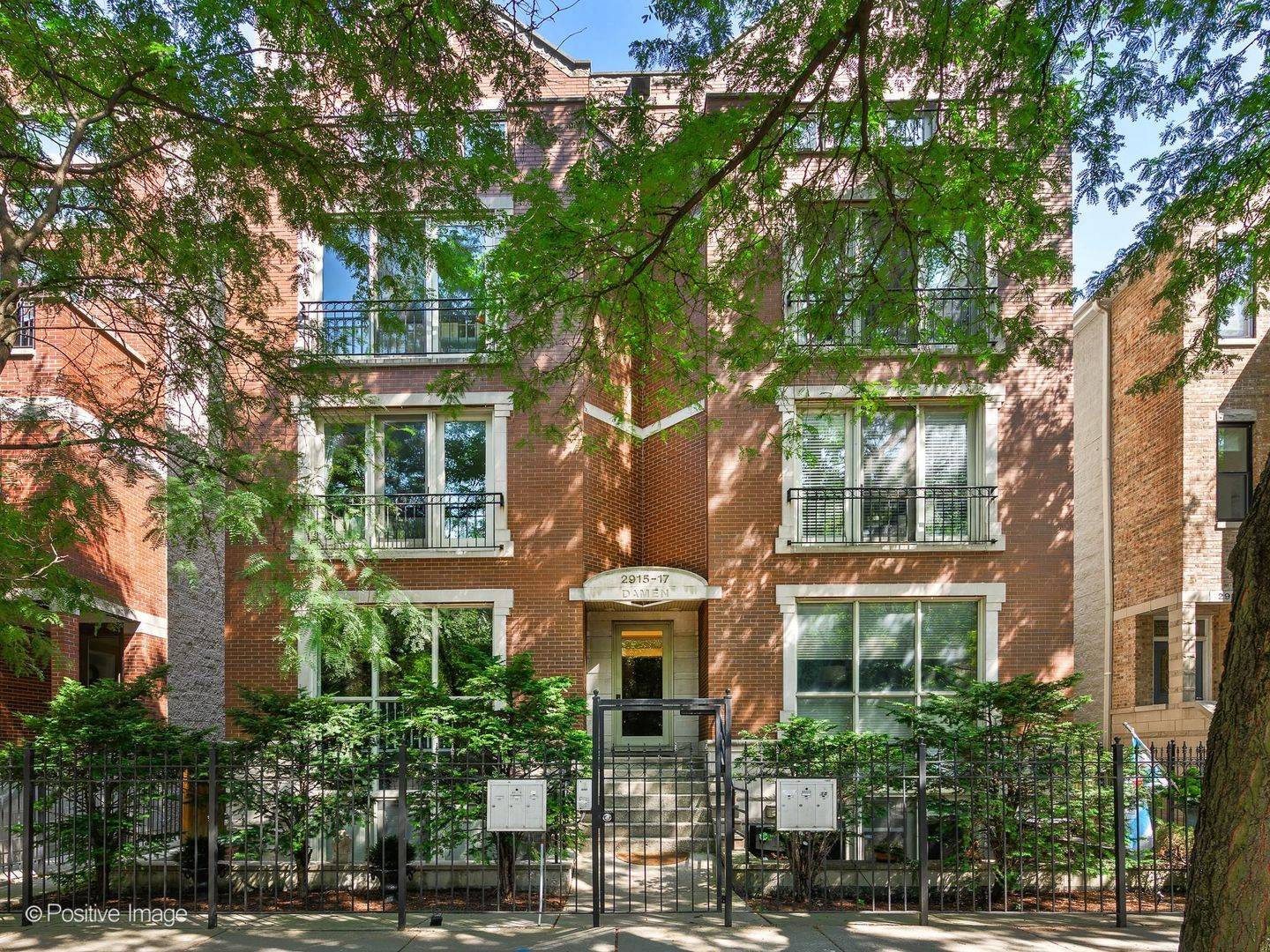 2917 N Damen AVE #3N, Chicago, IL 60618