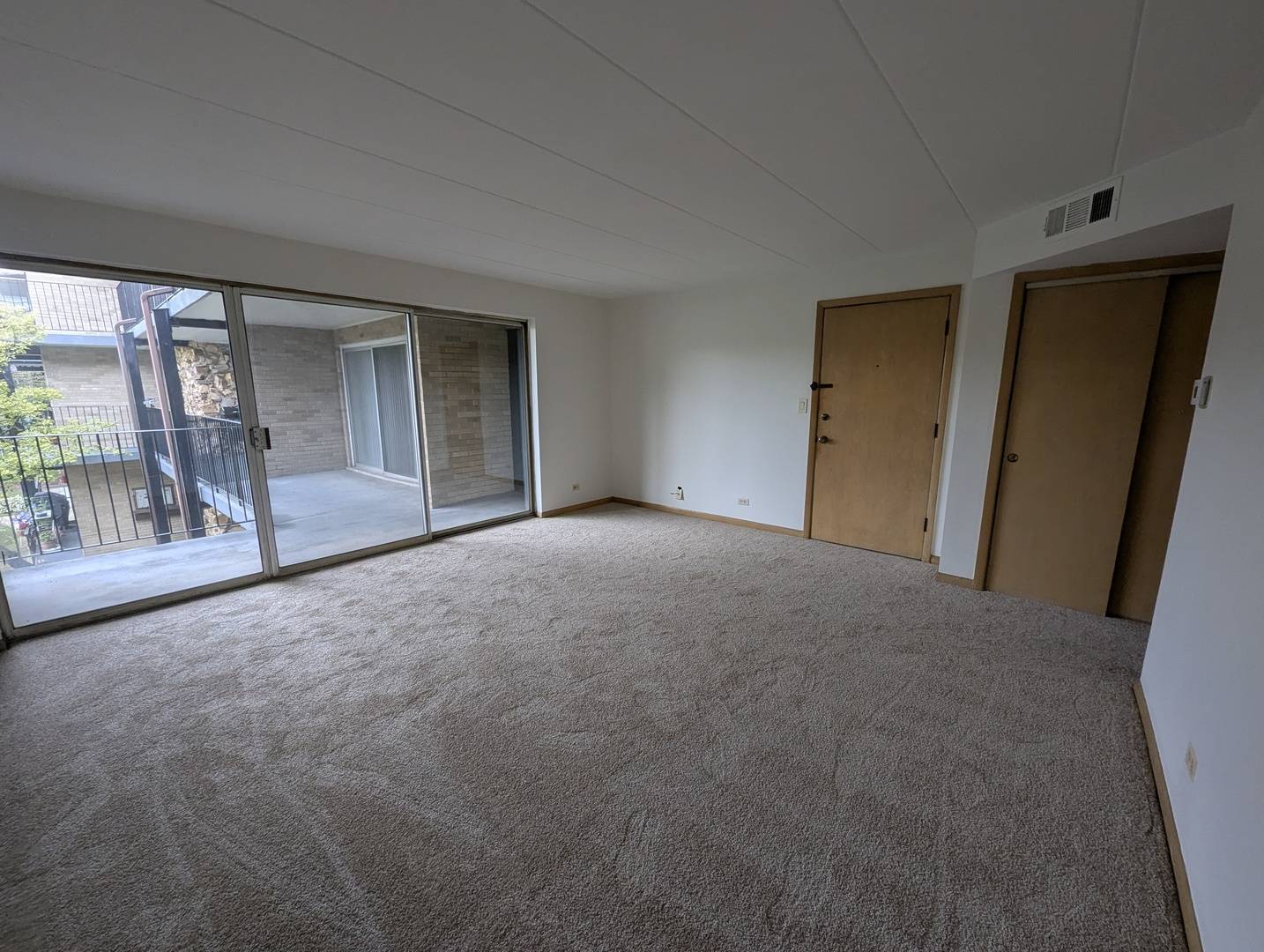 3177 W 115th ST #2W, Merrionette Park, IL 60803