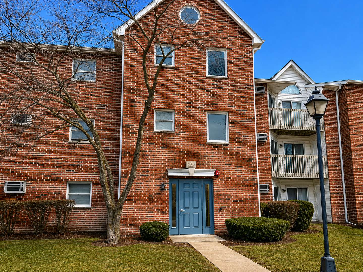 1343 Cunat CT #3F, Lake In The Hills, IL 60156