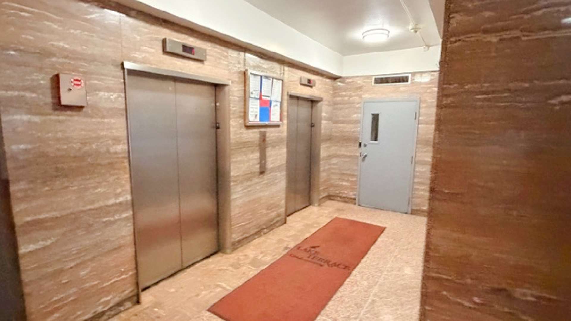 7337 S South Shore DR #229, Chicago, IL 60649