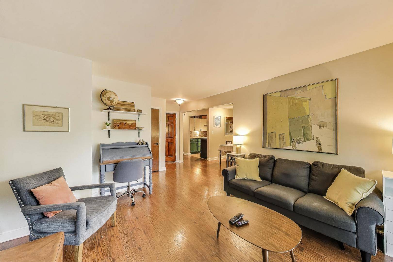 2619 W Agatite AVE #2A, Chicago, IL 60625