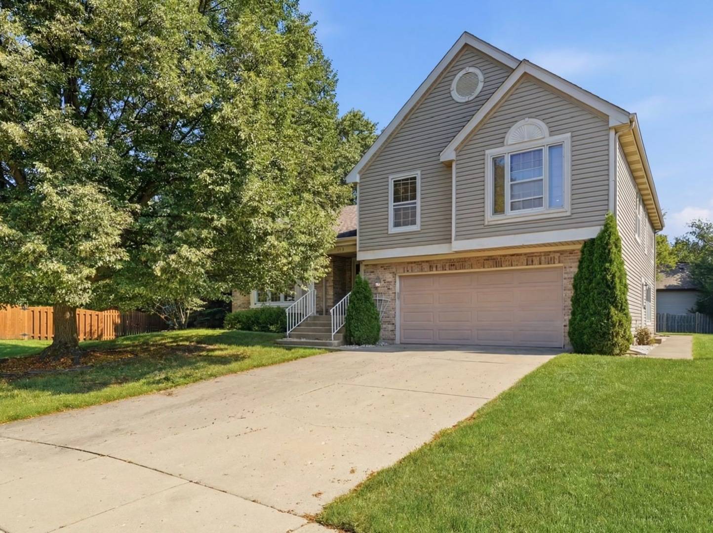 1173 N Clearwater CT, Palatine, IL 60067