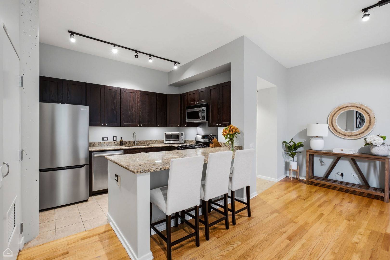 939 W Huron ST #201, Chicago, IL 60642