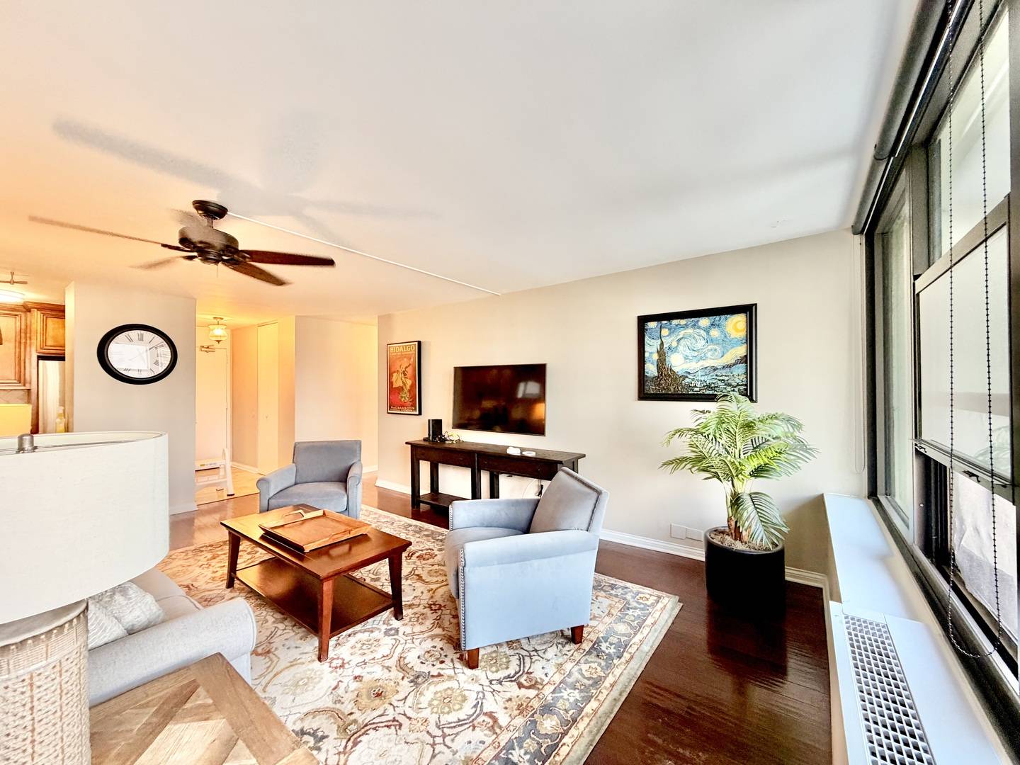 1560 N Sandburg TER #2110J, Chicago, IL 60610