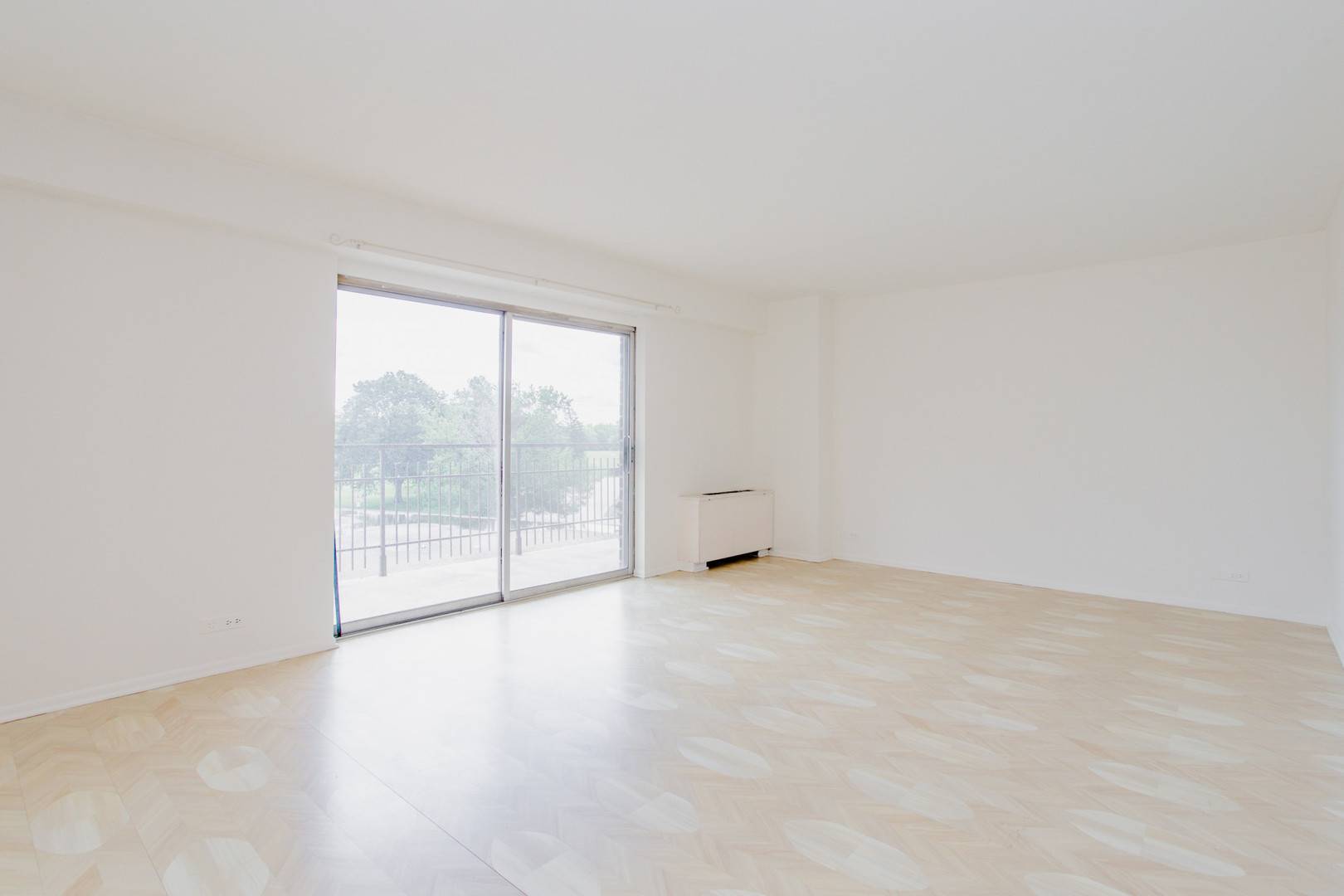 7033 N Kedzie AVE #303, Chicago, IL 60645