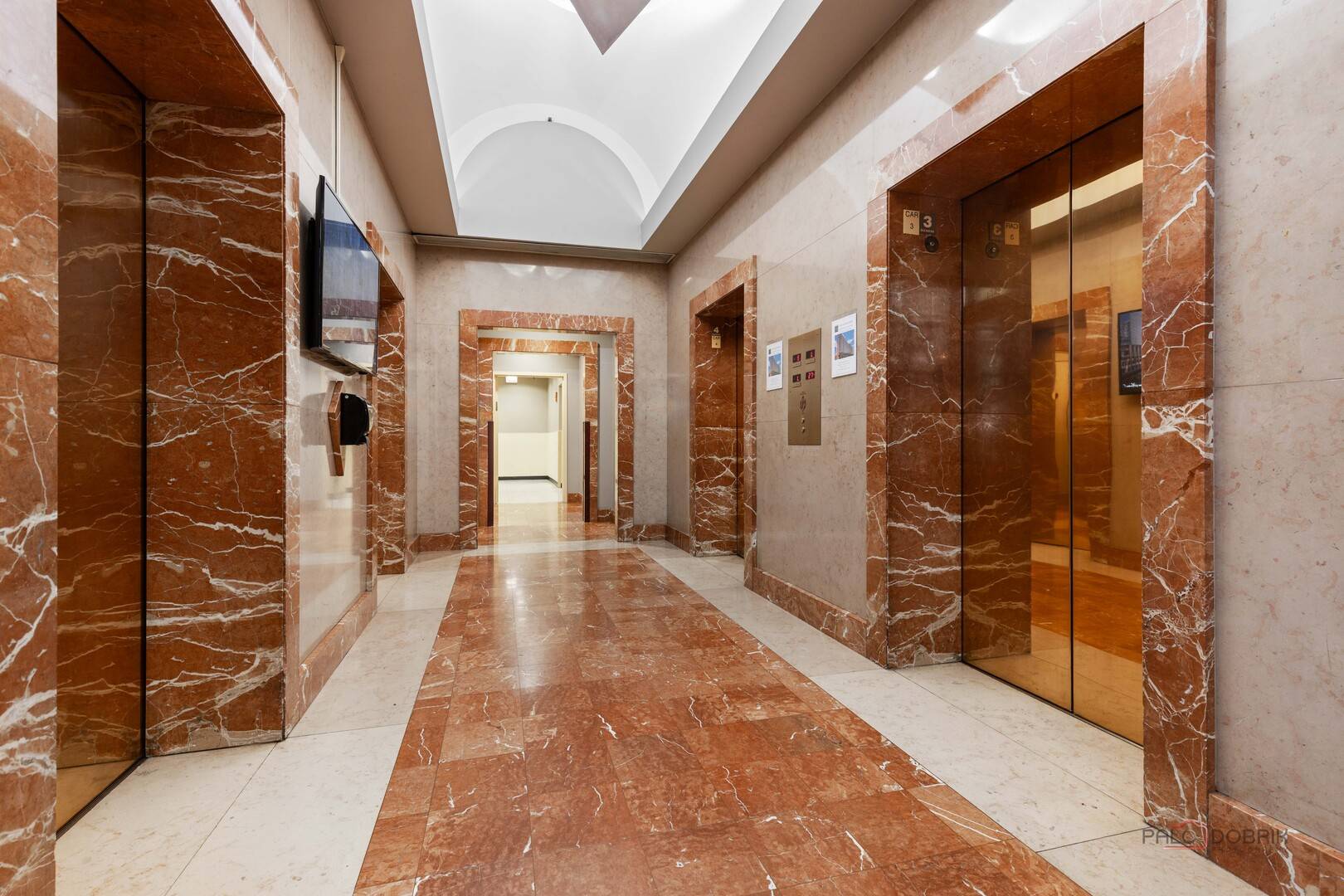 211 E Ohio ST #2015, Chicago, IL 60611