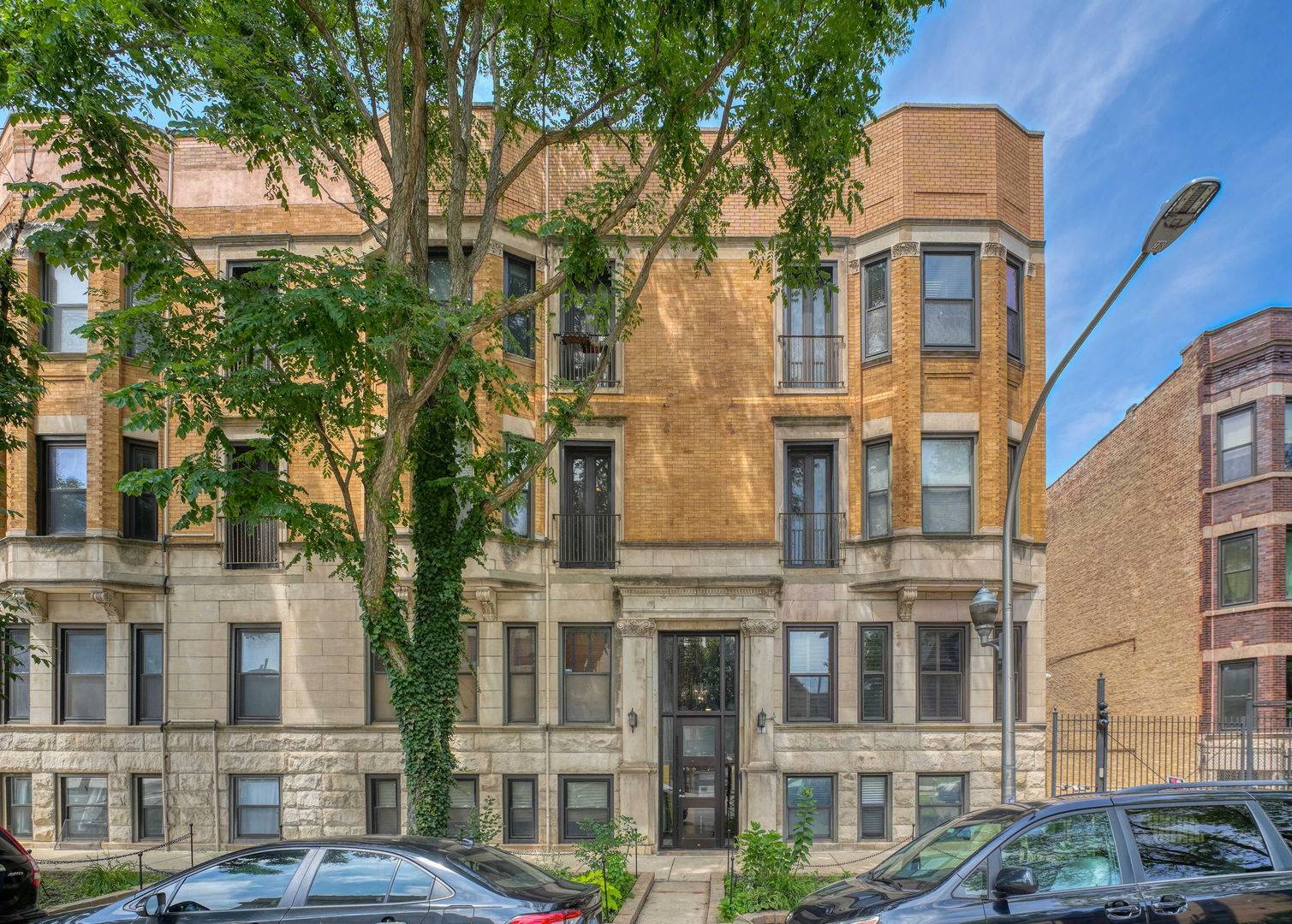 4214 N Kenmore AVE #GF, Chicago, IL 60613
