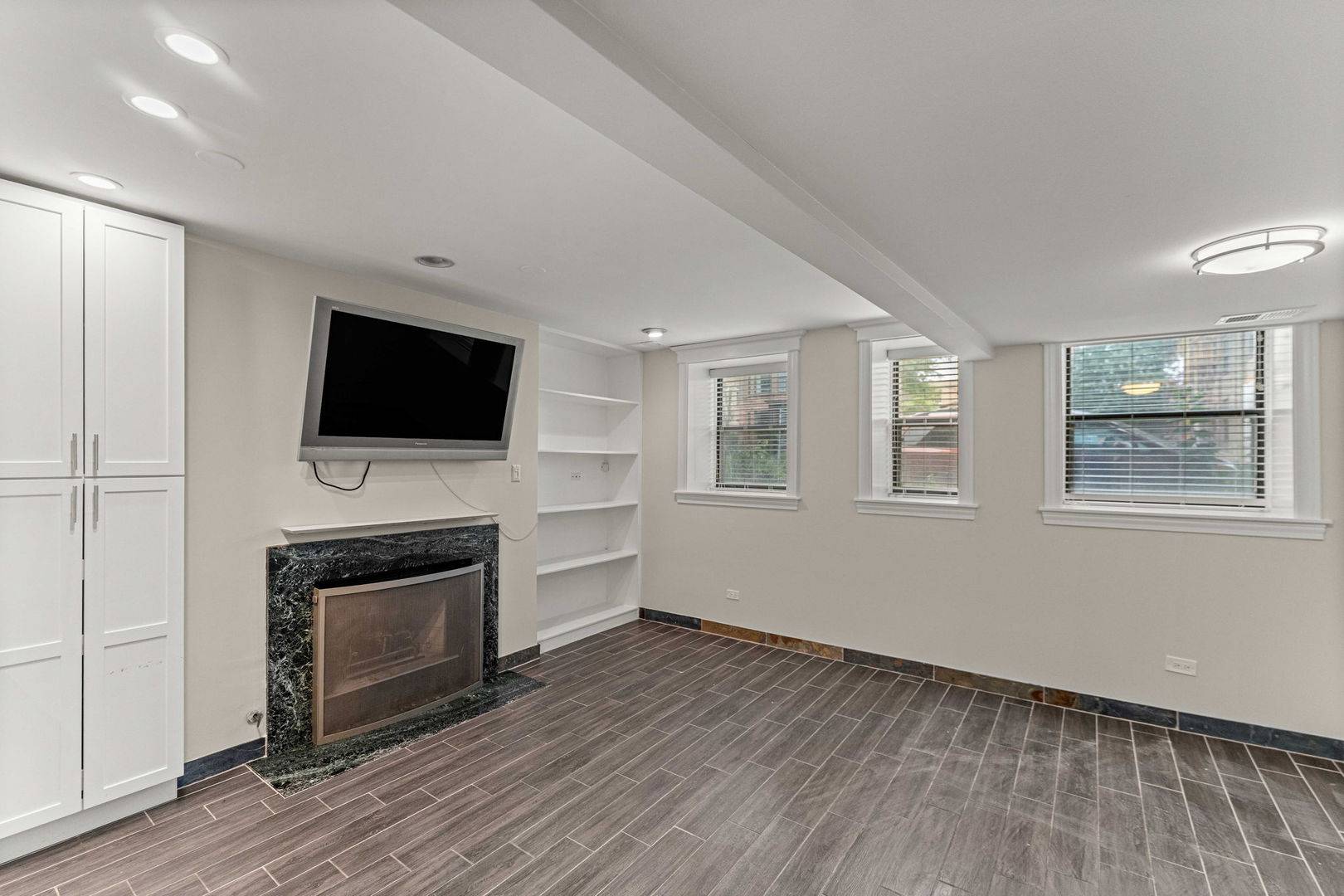 4214 N Kenmore AVE #GF, Chicago, IL 60613