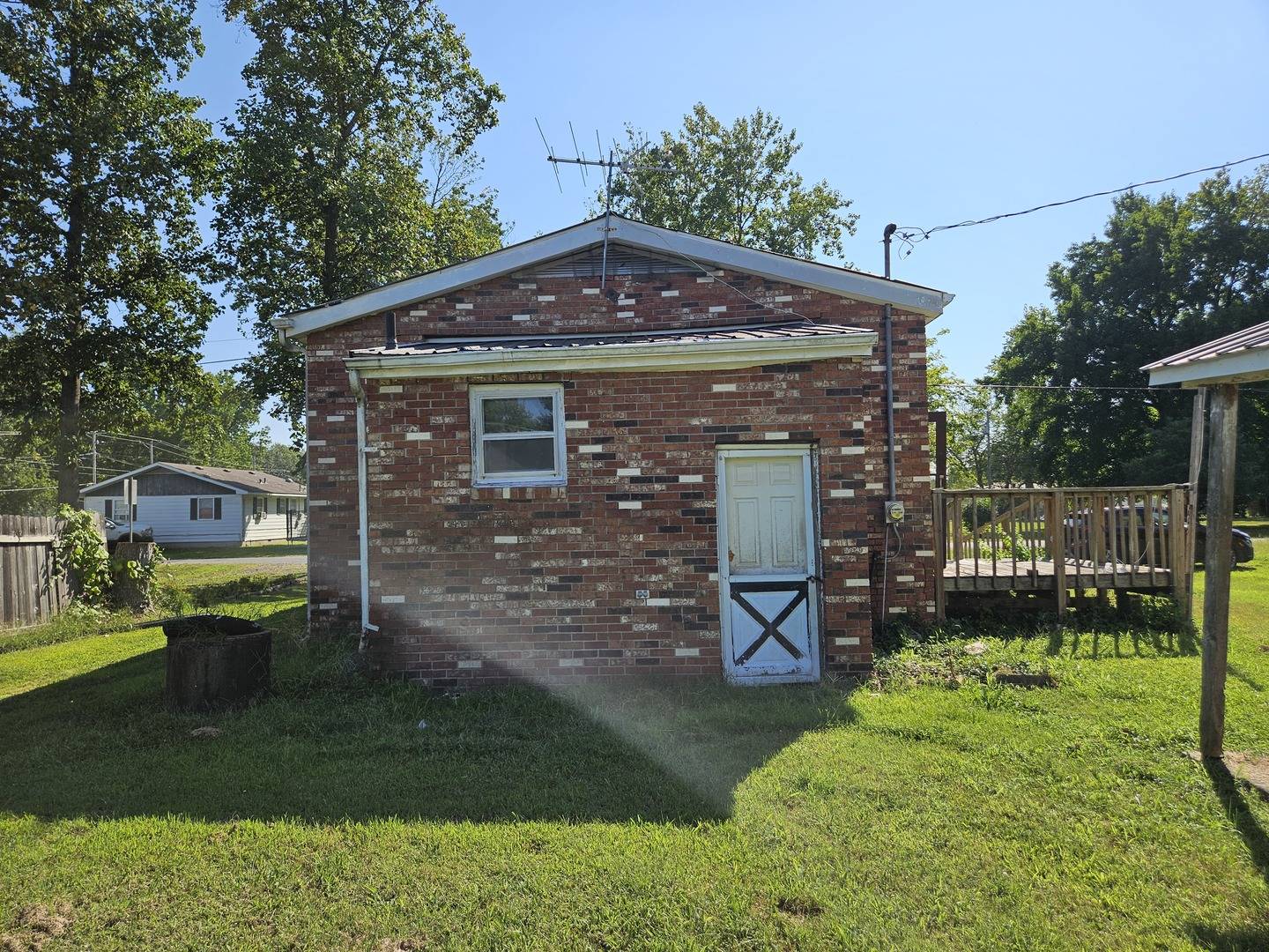 211 N Seba ST, Hurst, IL 62949