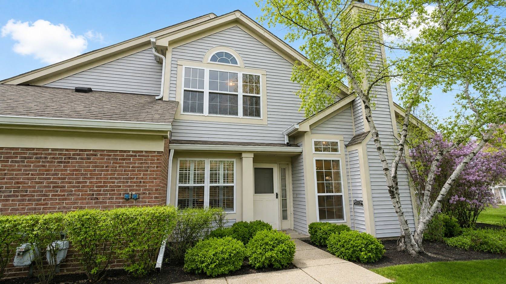 1628 Columbia CIR, Bartlett, IL 60103