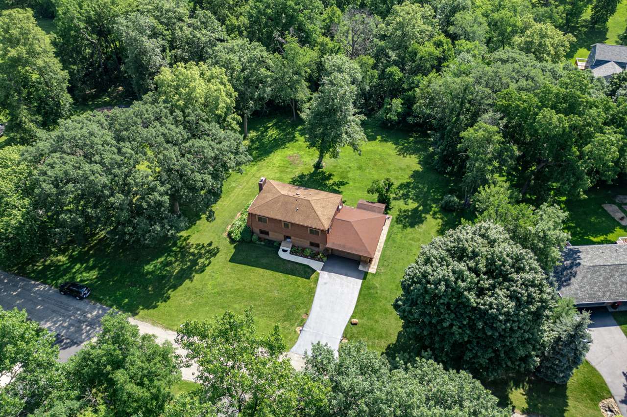 450 Marstonmoor RD, Davis, IL 61019