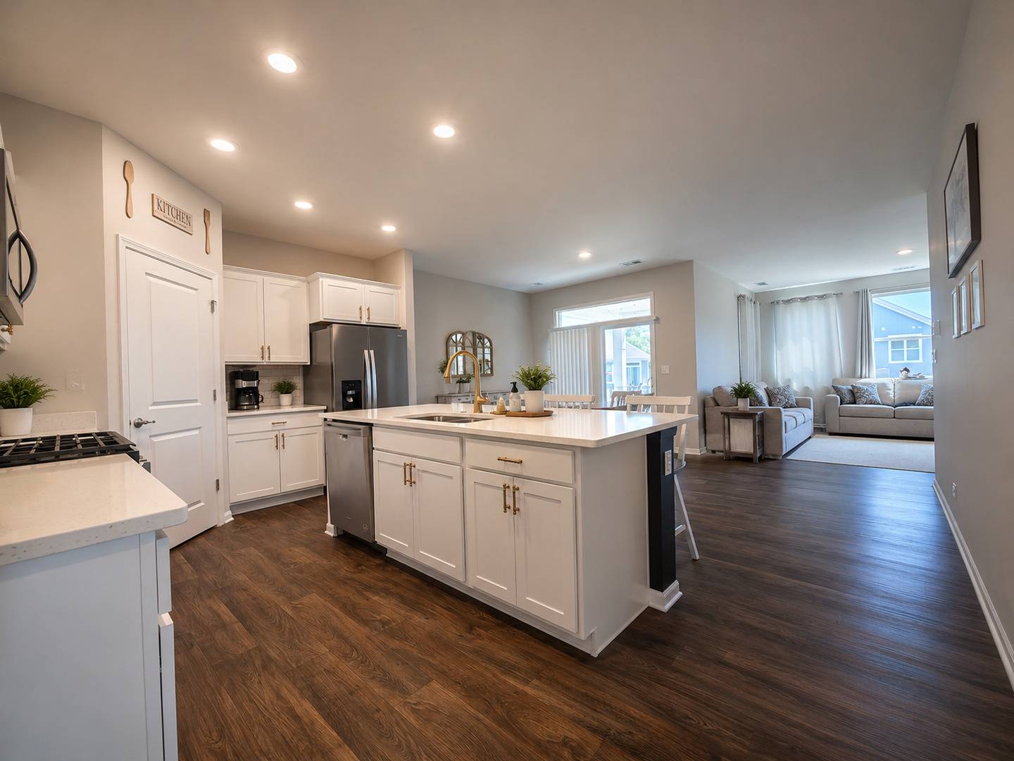 1200 Redtail CIR, Woodstock, IL 60098