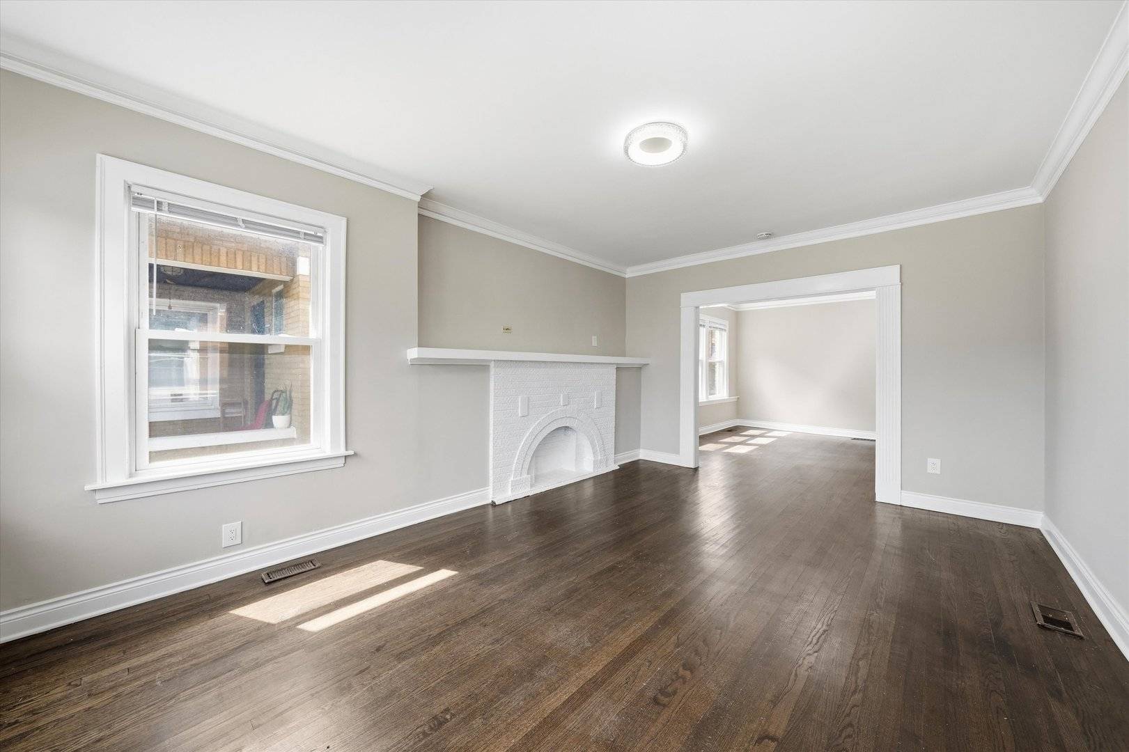 6318 S Fairfield AVE, Chicago, IL 60629