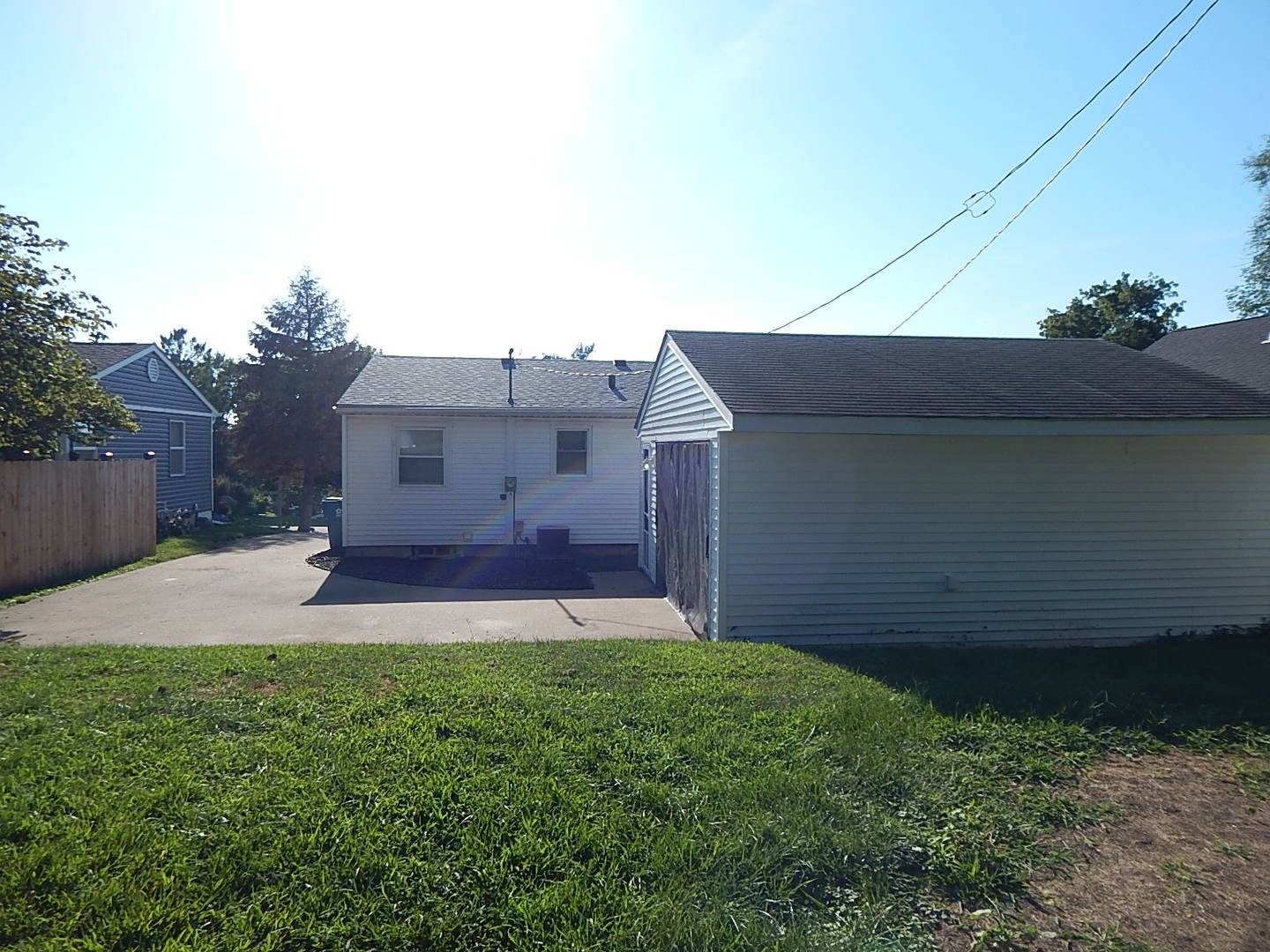 1109 Hacker ST, Buffalo, IA 52728