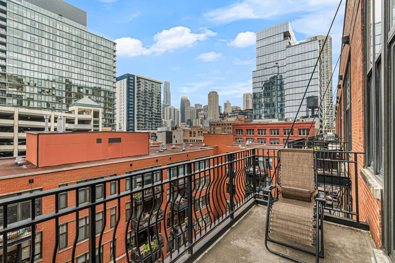 333 W HUBBARD ST #604, Chicago, IL 60654
