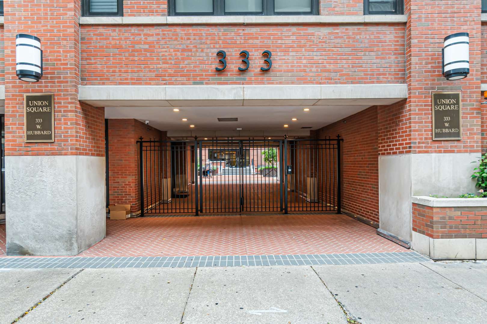 333 W HUBBARD ST #604, Chicago, IL 60654