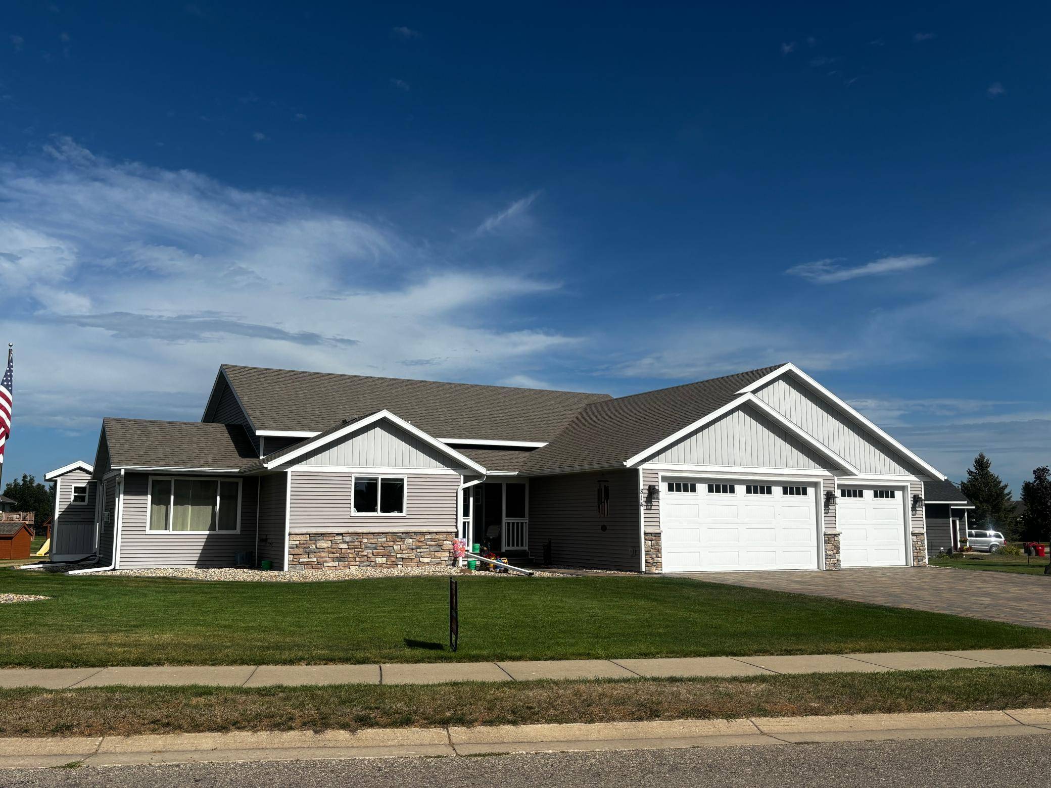 814 Curt Felt DR, Alexandria, MN 56308