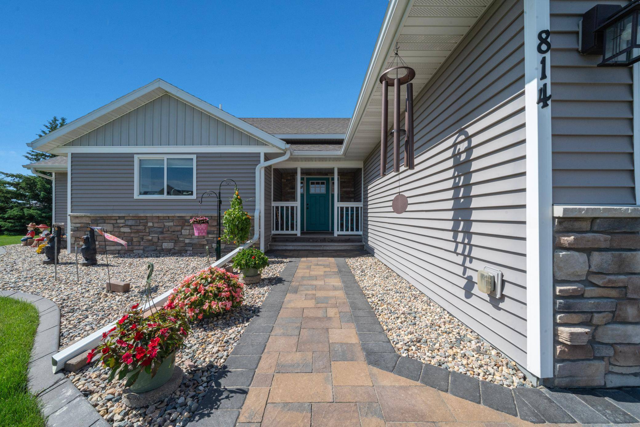 814 Curt Felt DR, Alexandria, MN 56308