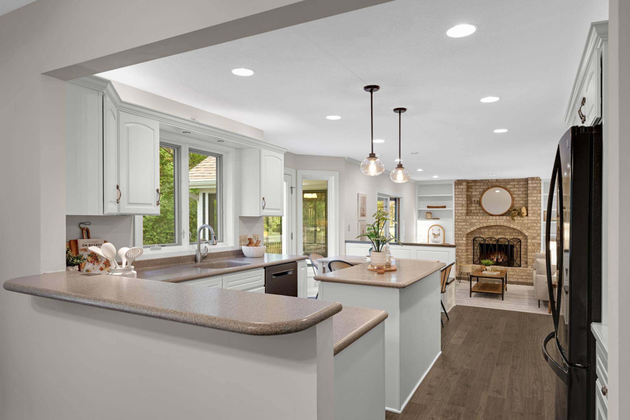 1655 Mallard DR, Eagan, MN 55122