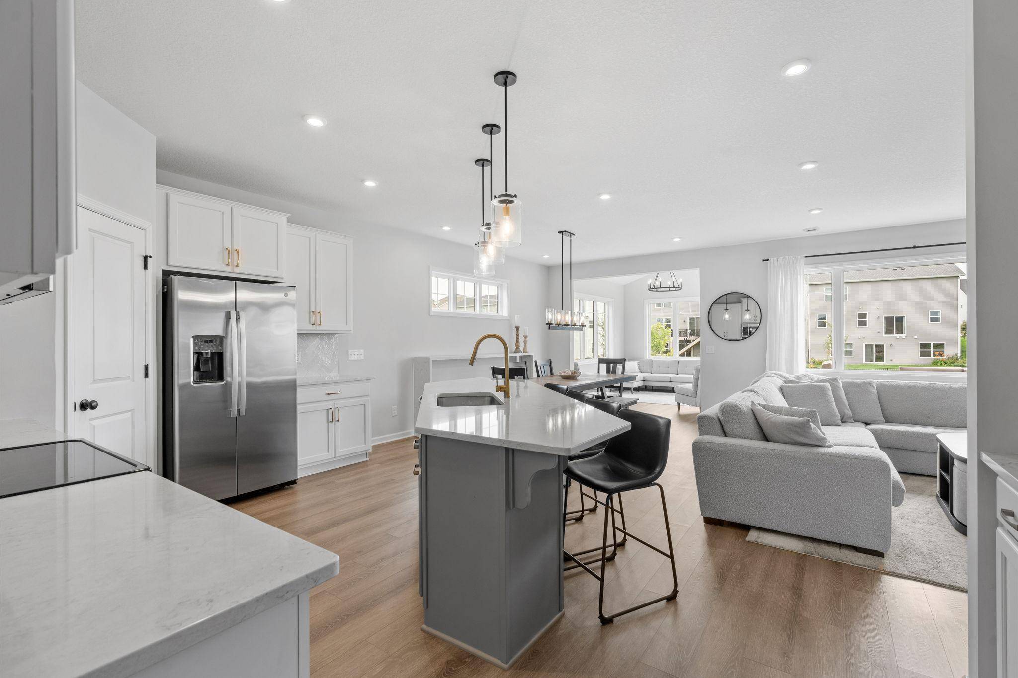 8025 Walnut LN, Corcoran, MN 55340