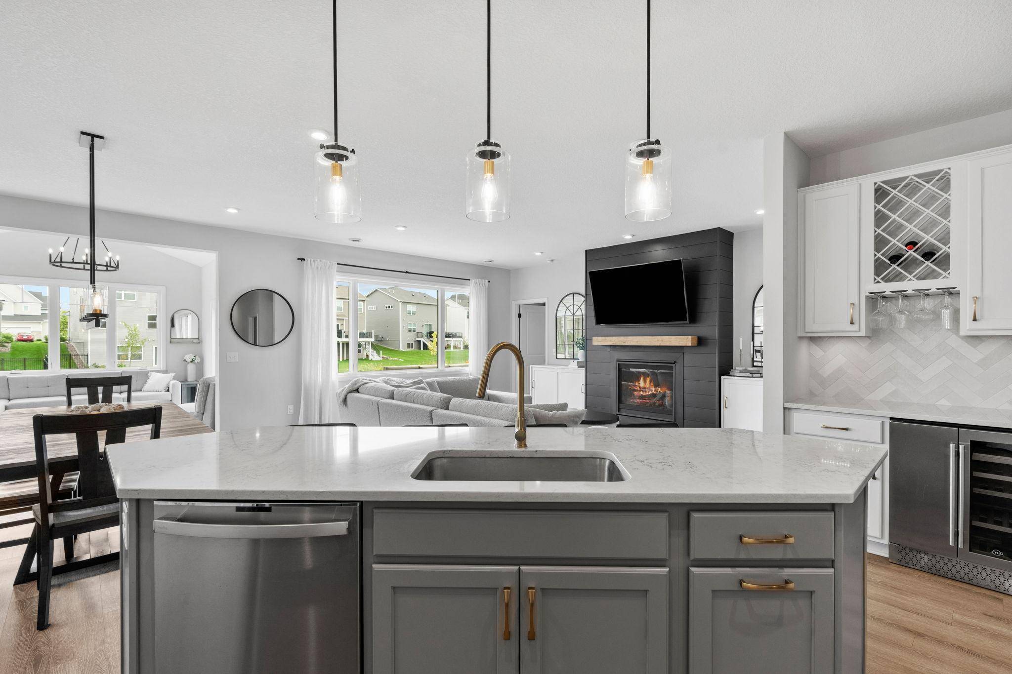 8025 Walnut LN, Corcoran, MN 55340