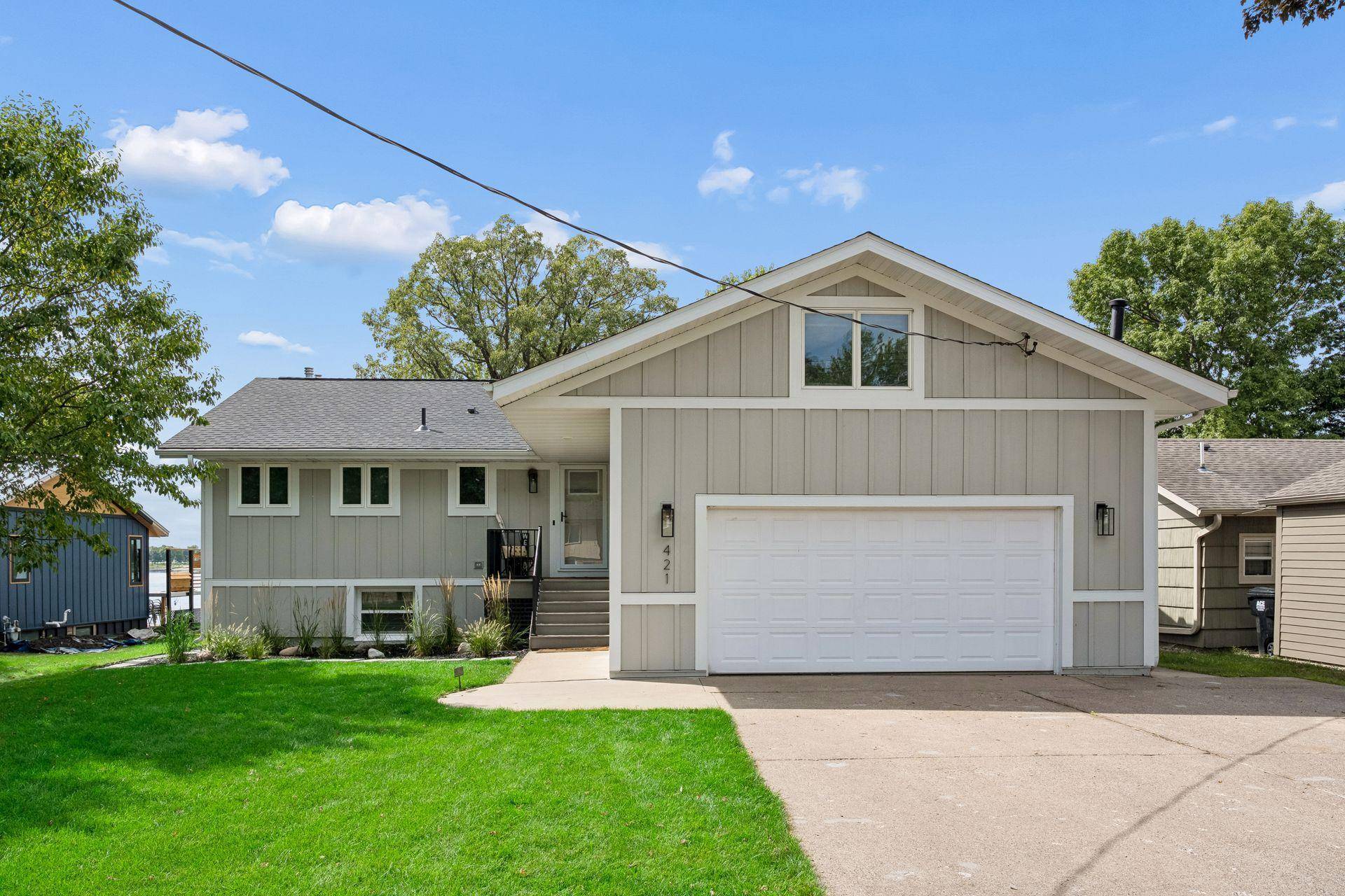 421 Shoreacres DR, Big Lake, MN 55309