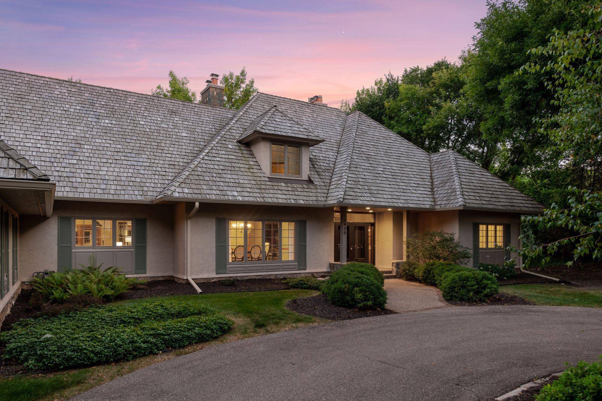 5950 Boulder Bridge LN, Excelsior, MN 55331