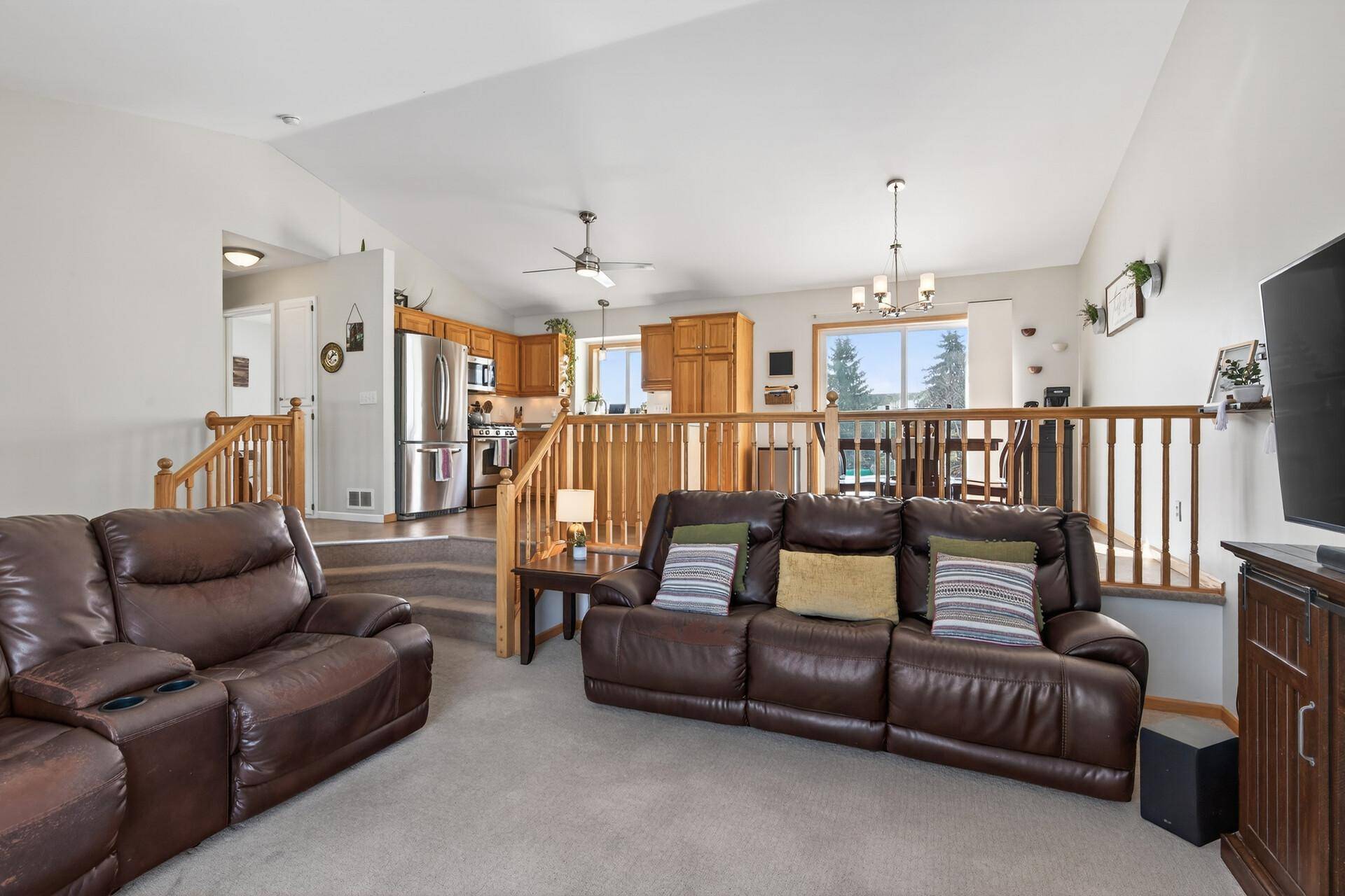 11683 10th ST NE, Hanover, MN 55341