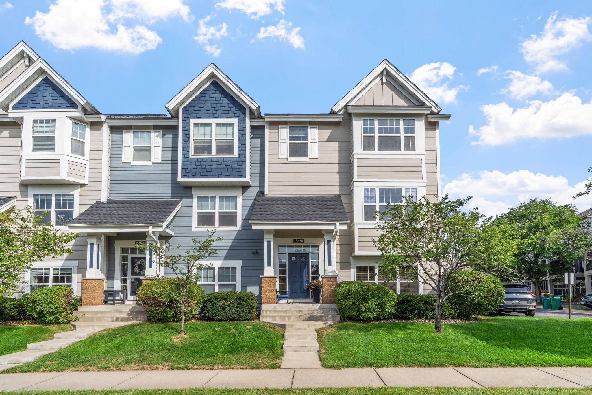 15650 Cobblestone Lake Pkwy #1105, Apple Valley, MN 55124