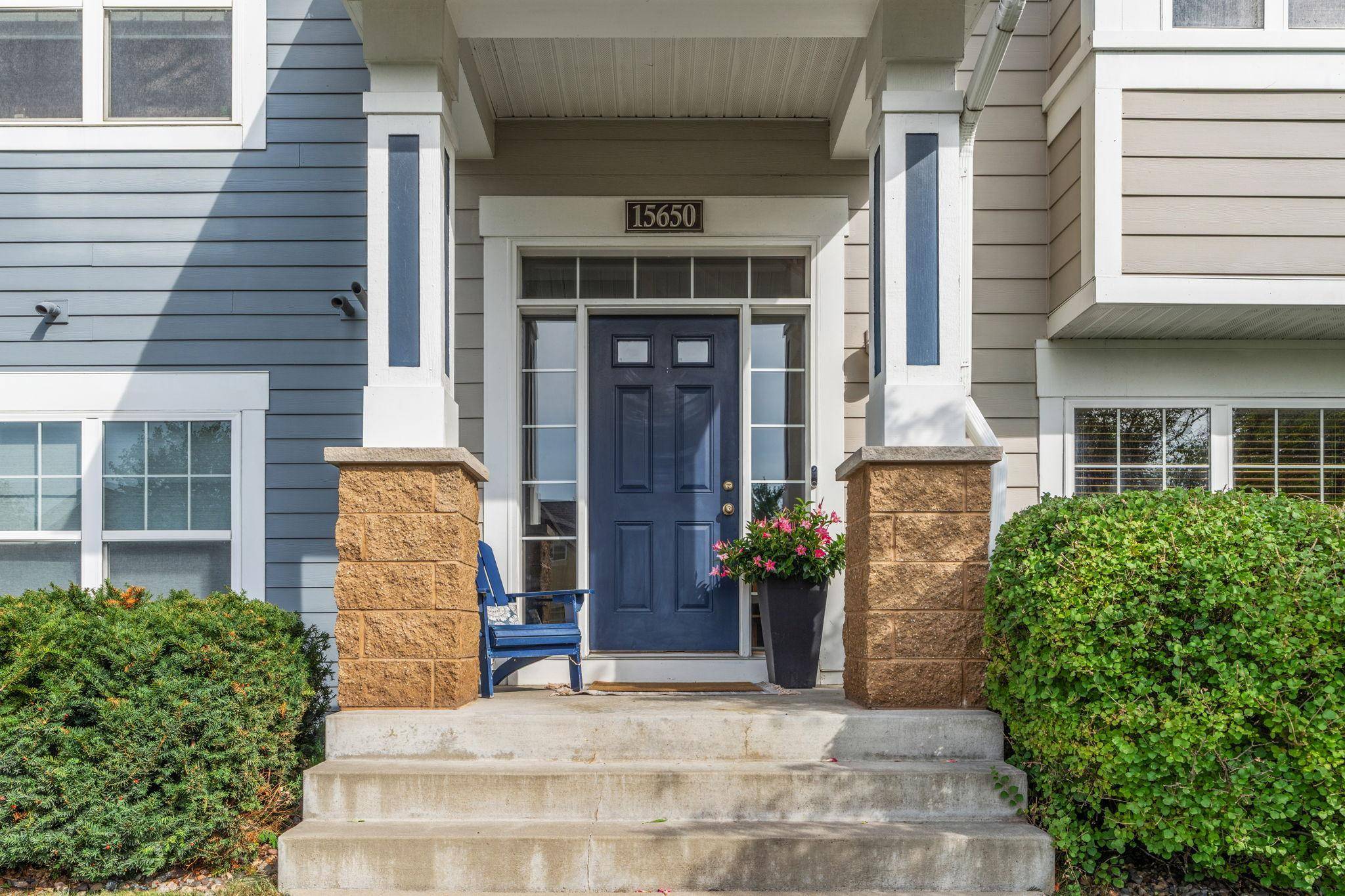 15650 Cobblestone Lake Pkwy #1105, Apple Valley, MN 55124