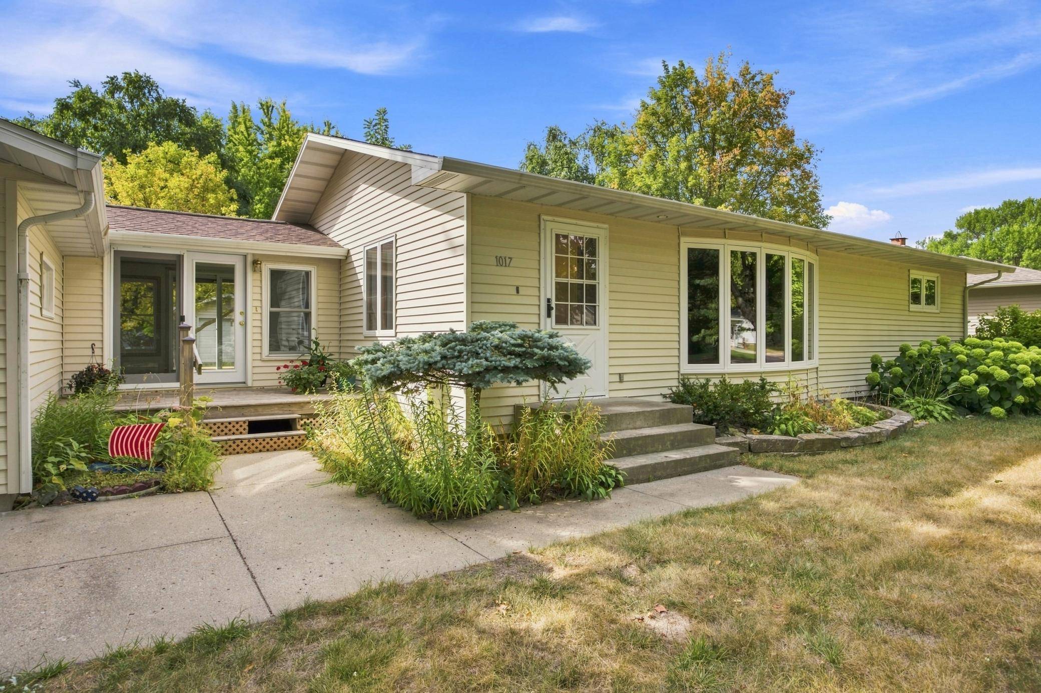 1017 Hartford ST, Hawley, MN 56549
