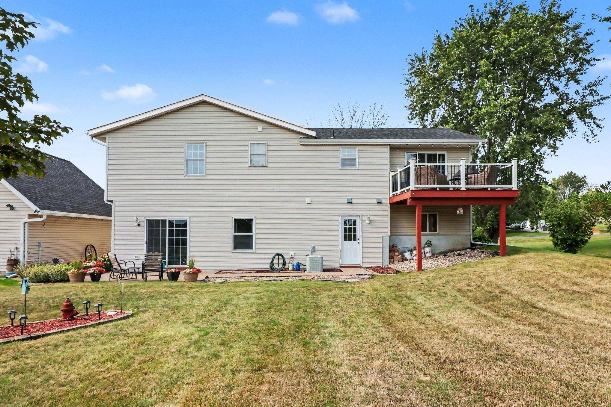 781 Hillside AVE SW, New Prague, MN 56071