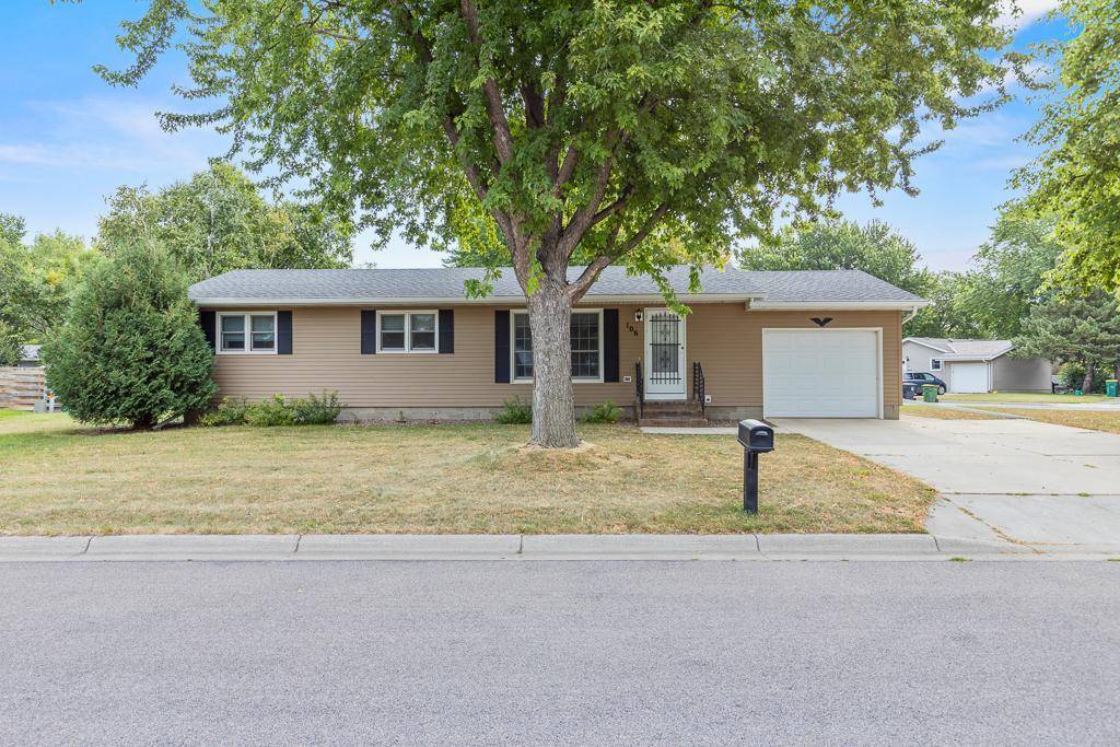 106 Ranch AVE, Marshall, MN 56258