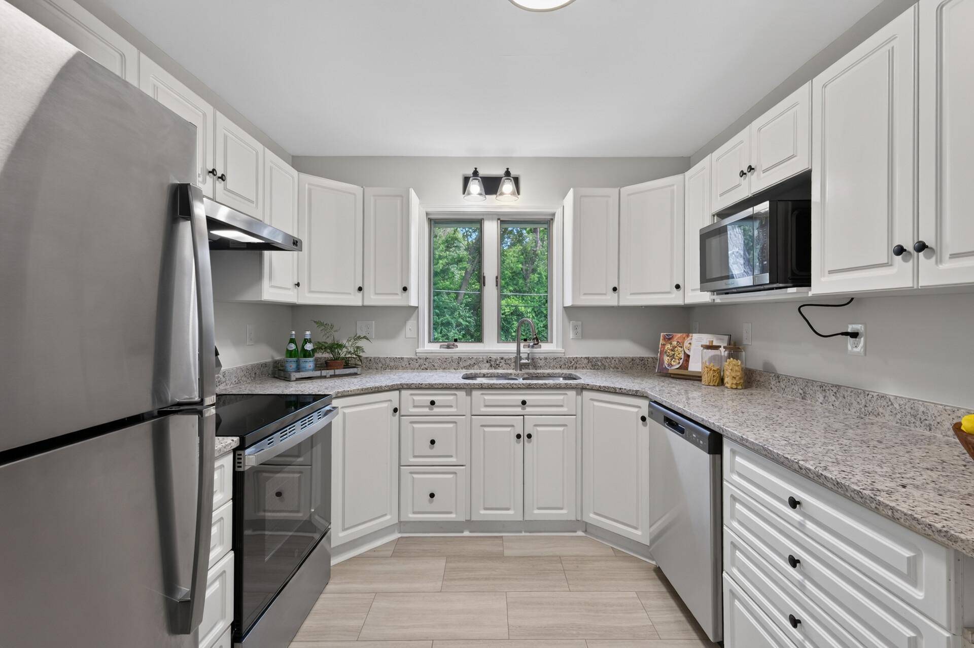 1325 Flag AVE S, Saint Louis Park, MN 55426