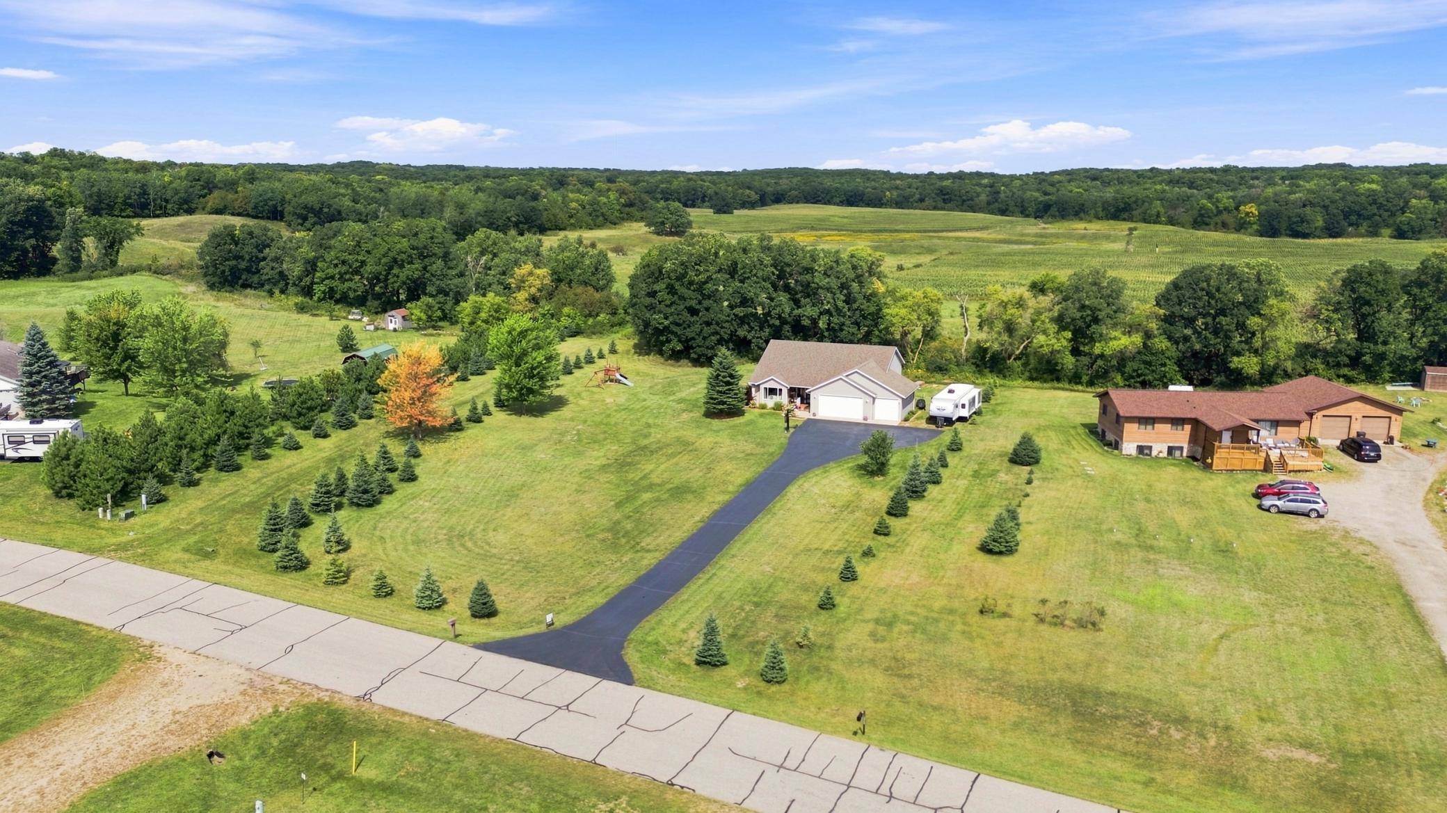 30860 Carefree LN, Frazee, MN 56544