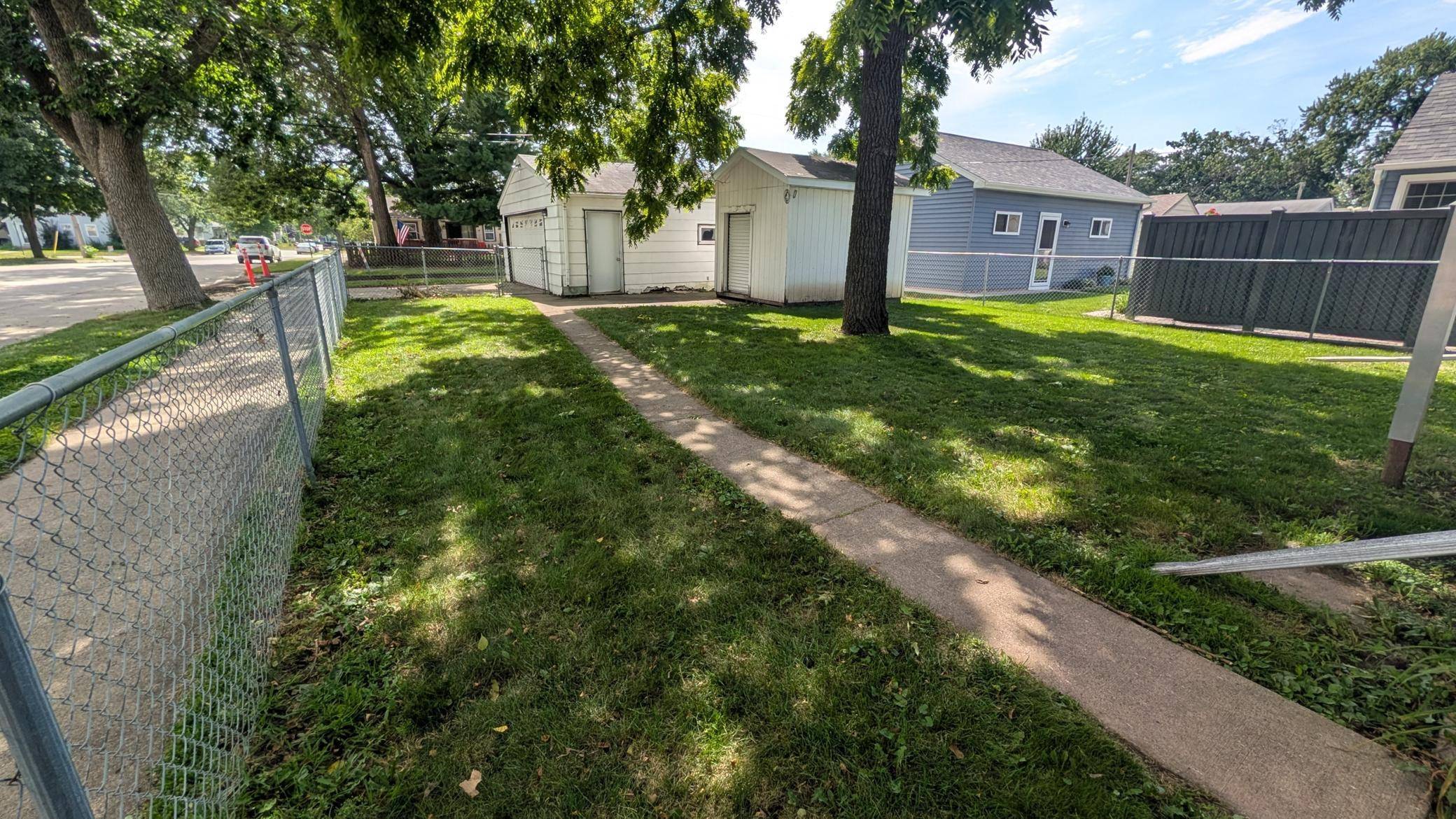 901 8th AVE SW, Austin, MN 55912