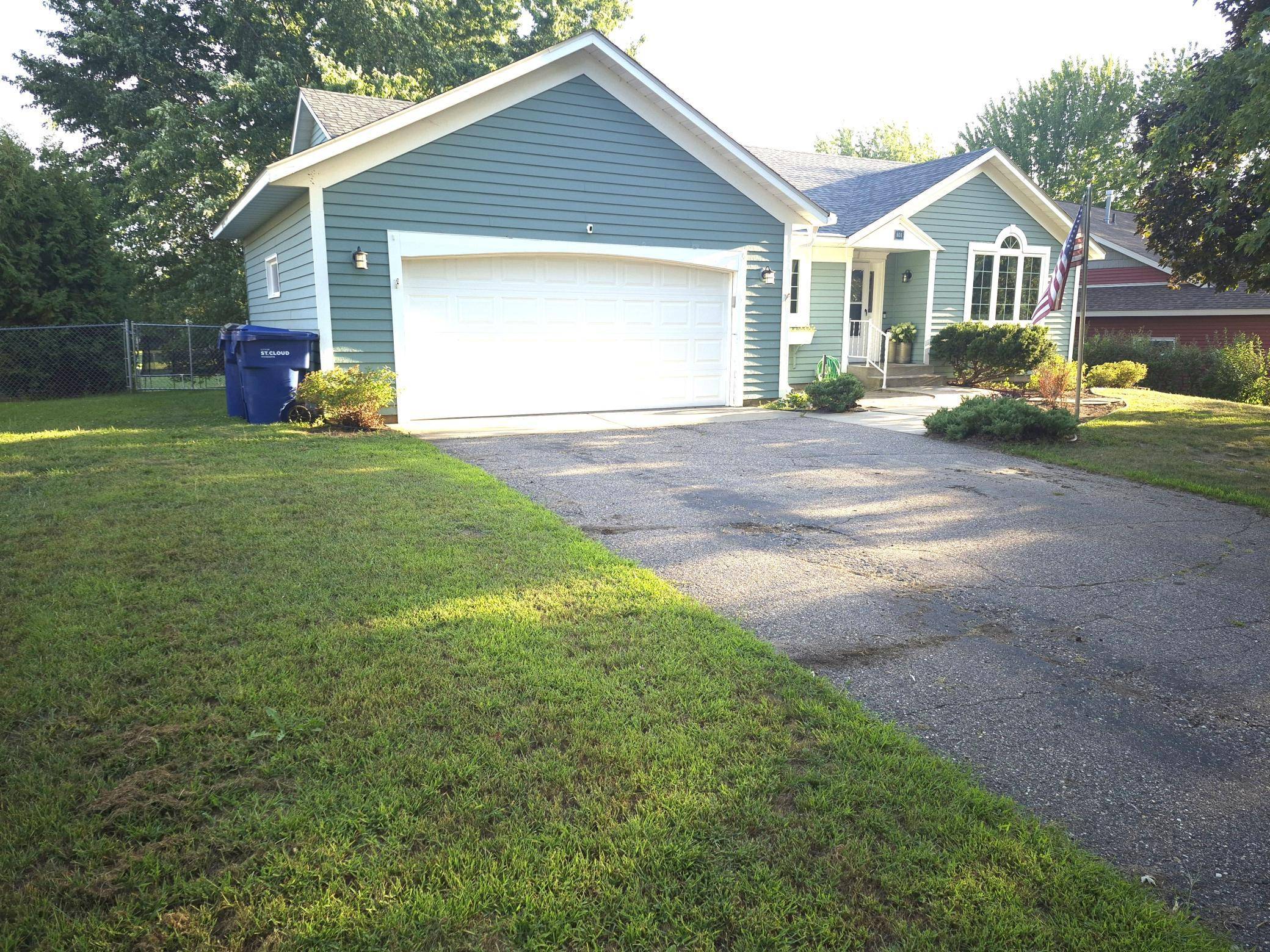 906 21st ST SE, Saint Cloud, MN 56304