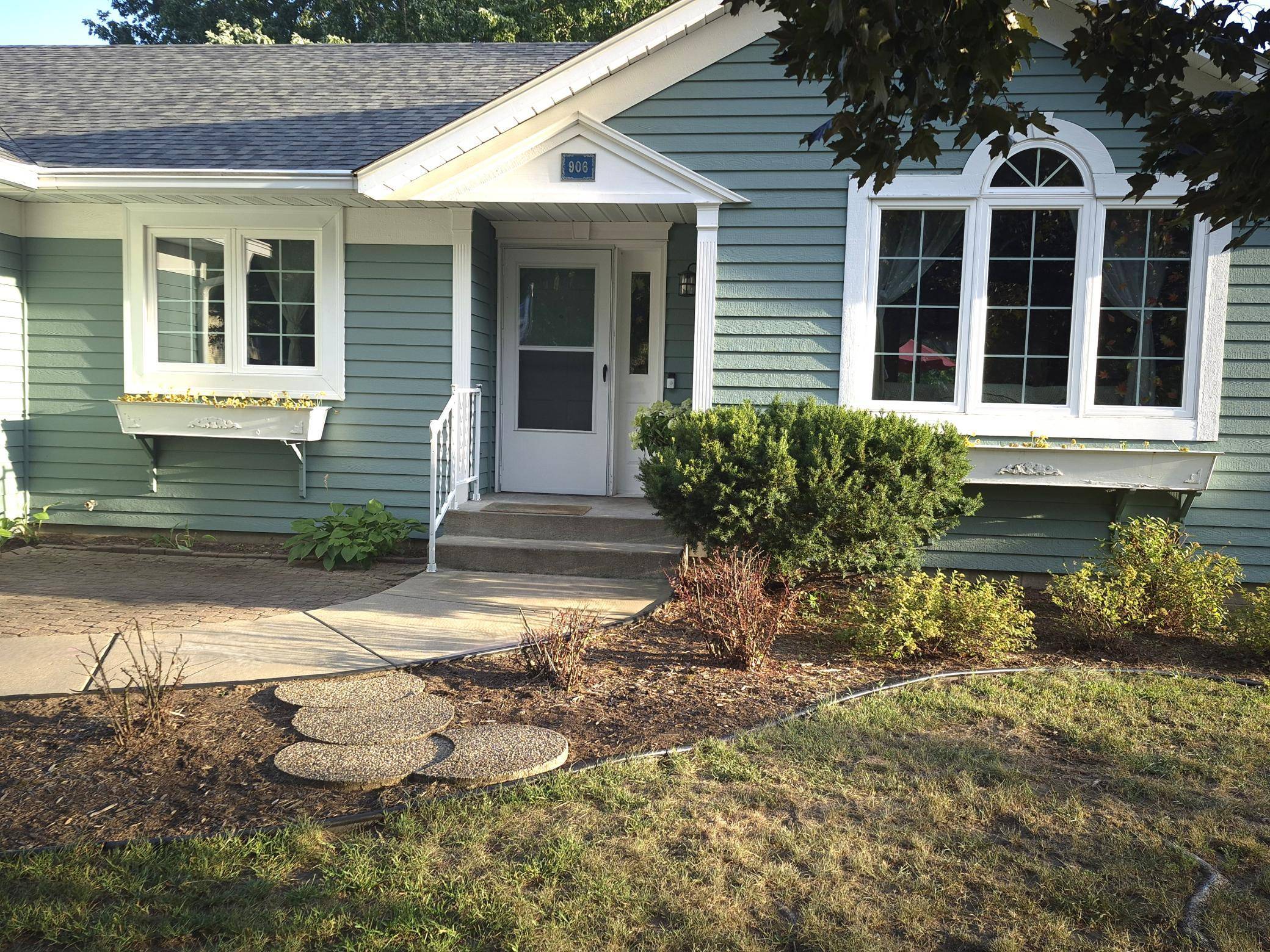 906 21st ST SE, Saint Cloud, MN 56304