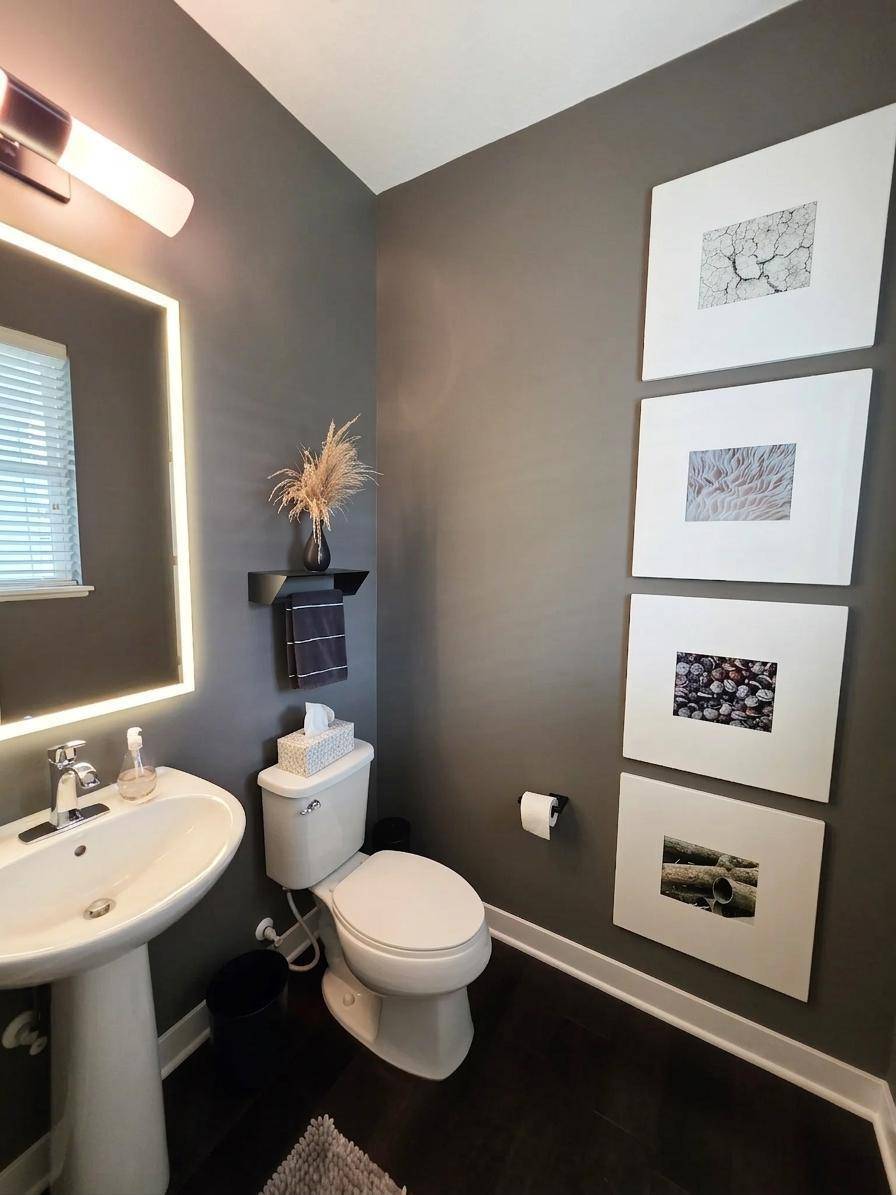 1305 Interlachen DR, Eagan, MN 55123