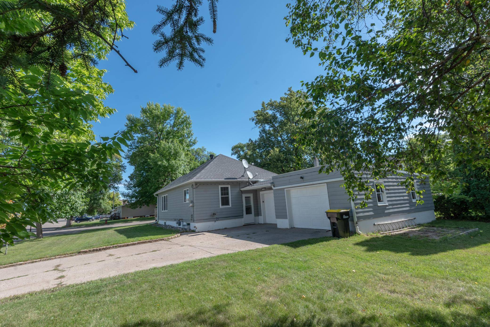 457 2nd ST SW, Perham, MN 56573