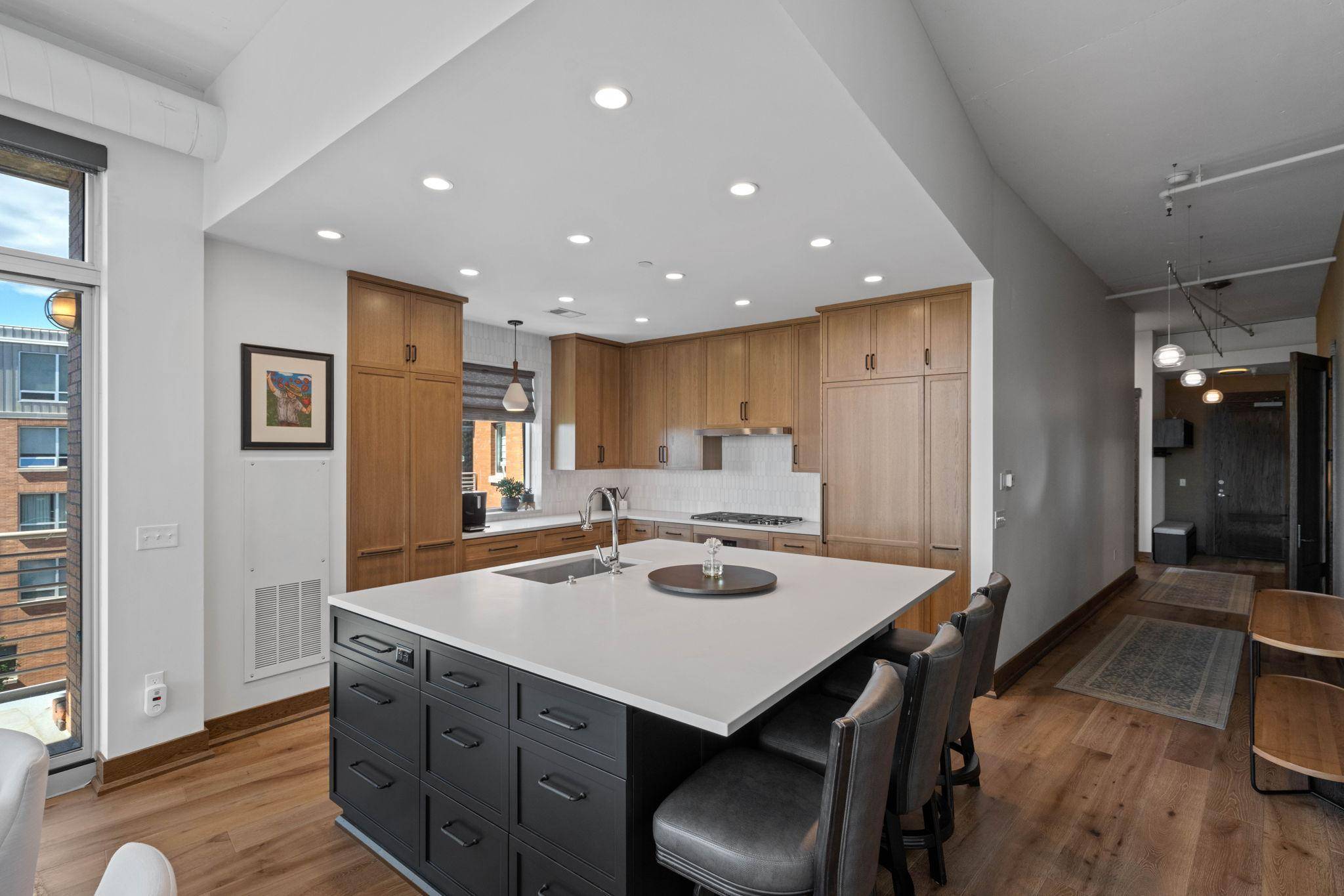 100 2nd ST NE #A560, Minneapolis, MN 55413