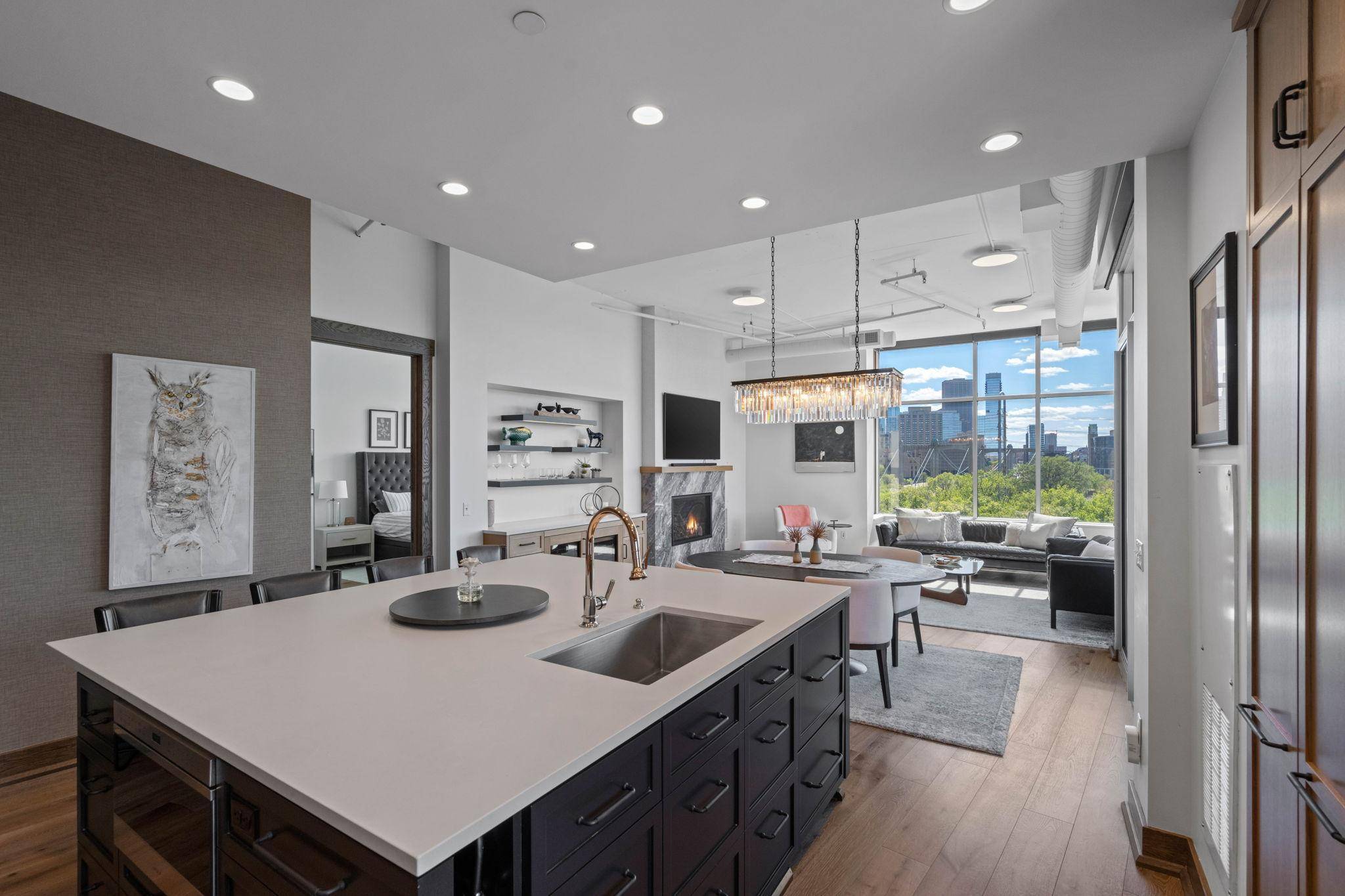 100 2nd ST NE #A560, Minneapolis, MN 55413