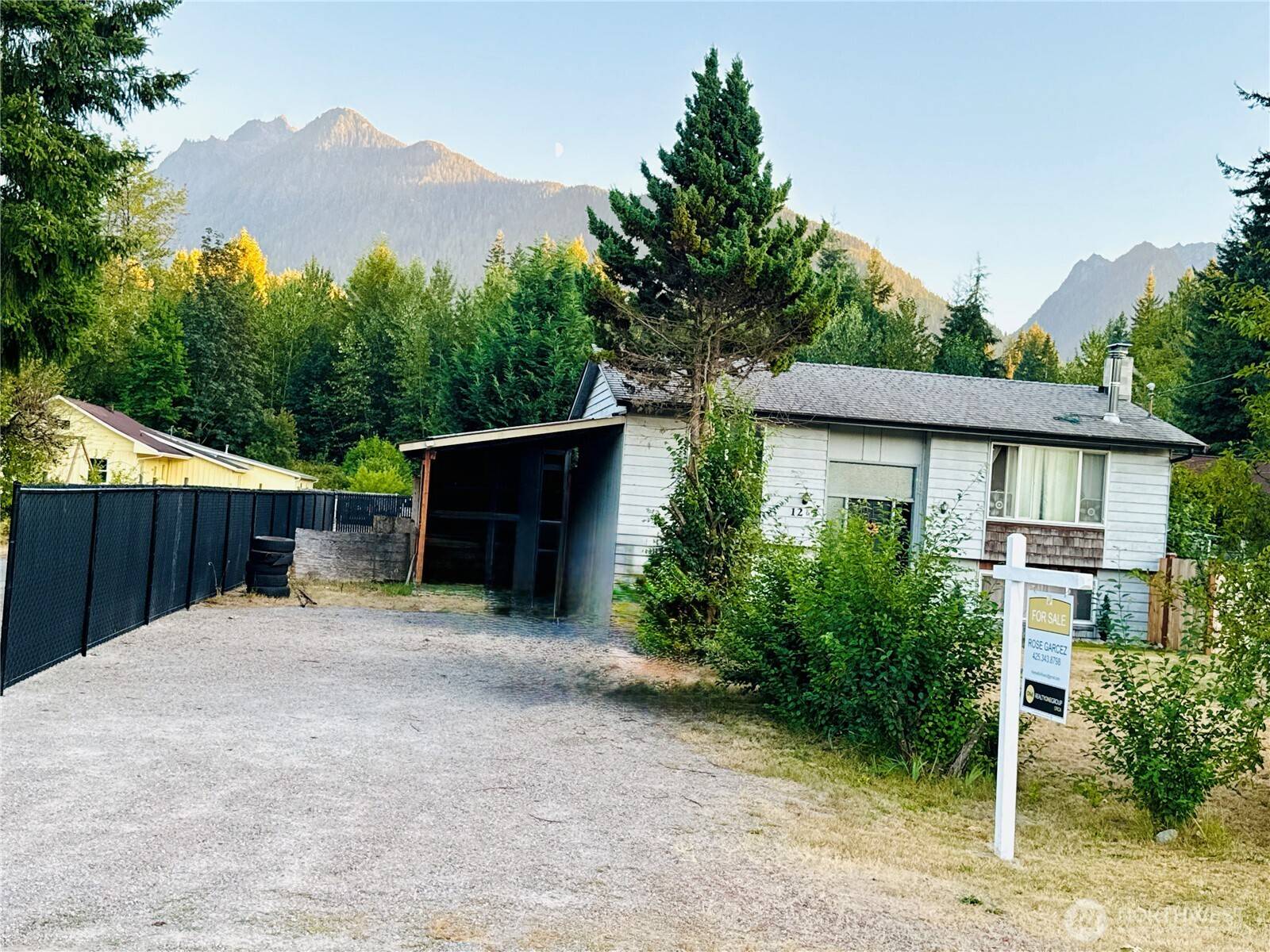 1265 Cascade ST, Darrington, WA 98241