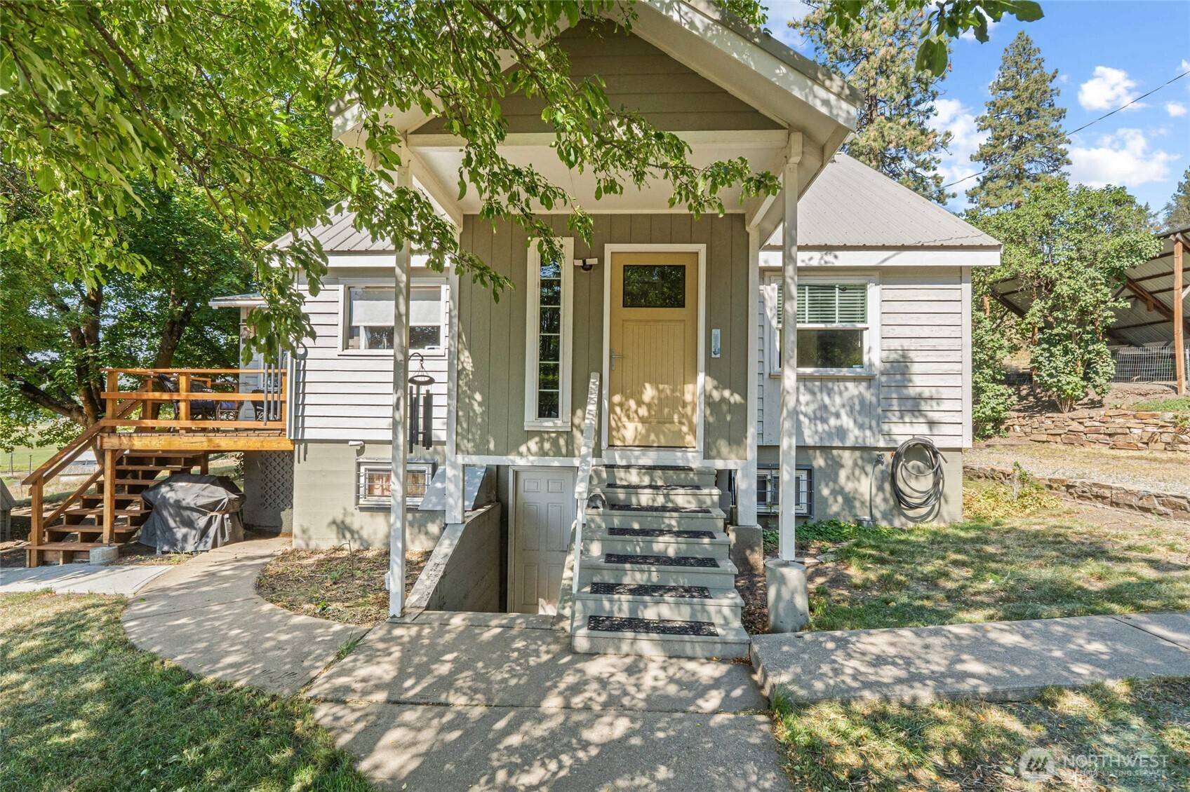 210 N Hwy 395, Colville, WA 99114