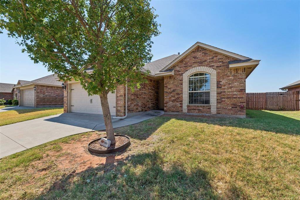 10628 SW 36th ST, Yukon, OK 73099