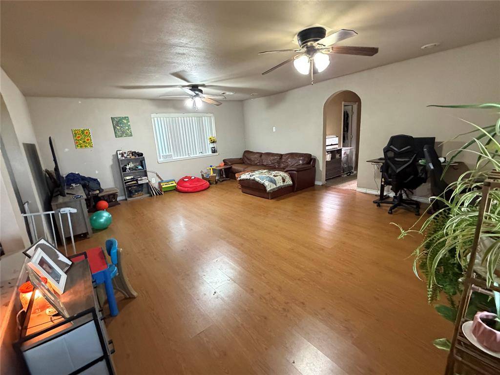 921 E Highway 19, Chickasha, OK 73018