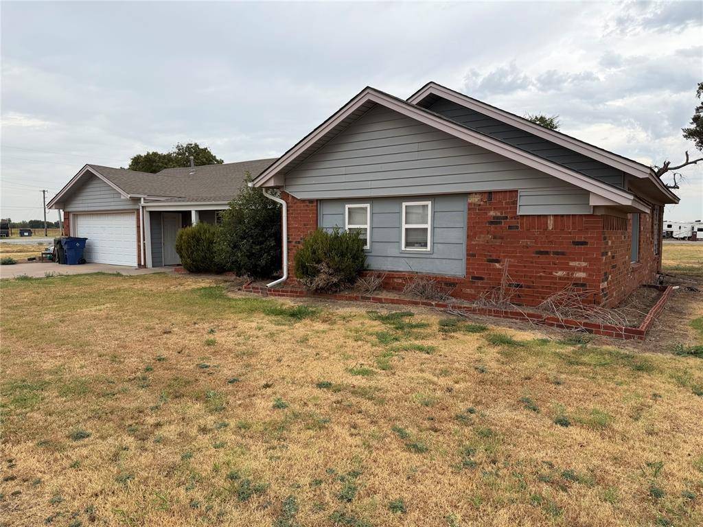 921 E Highway 19, Chickasha, OK 73018